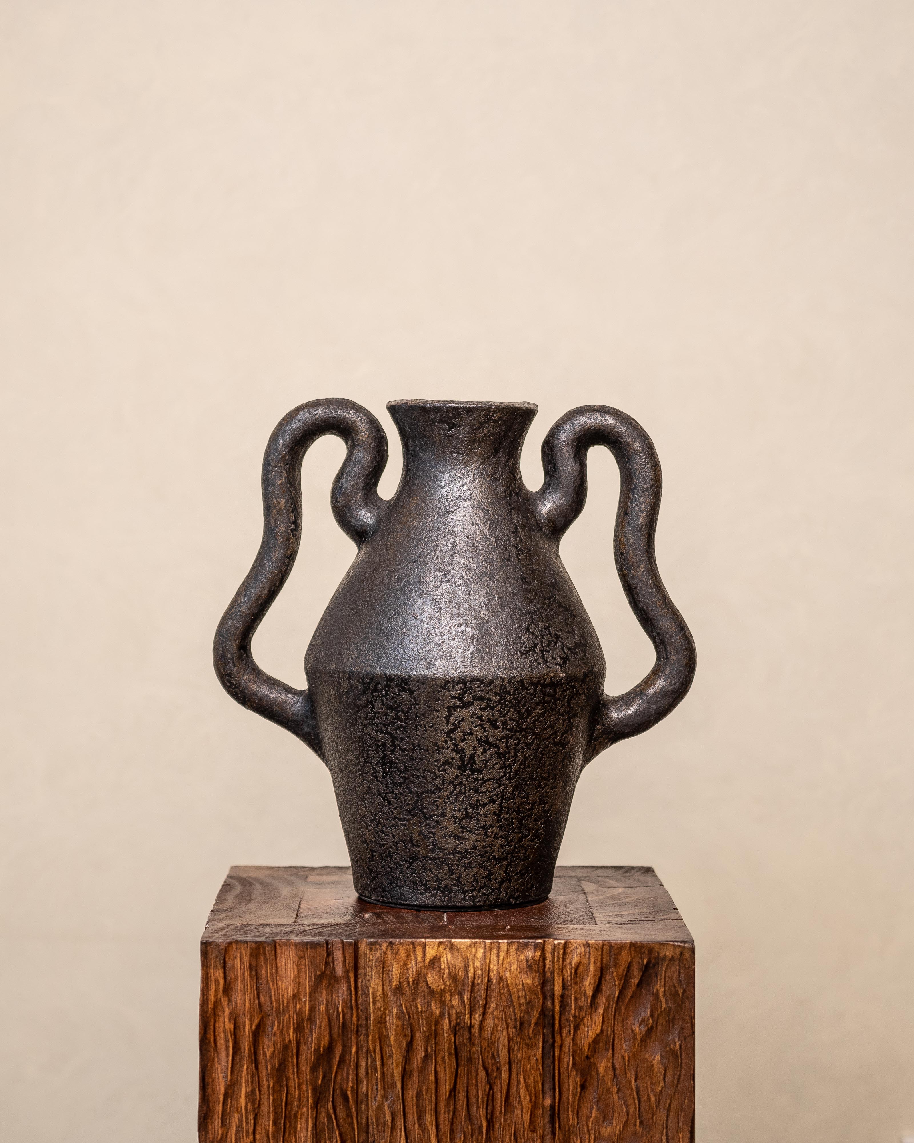 Waya Vessel Black