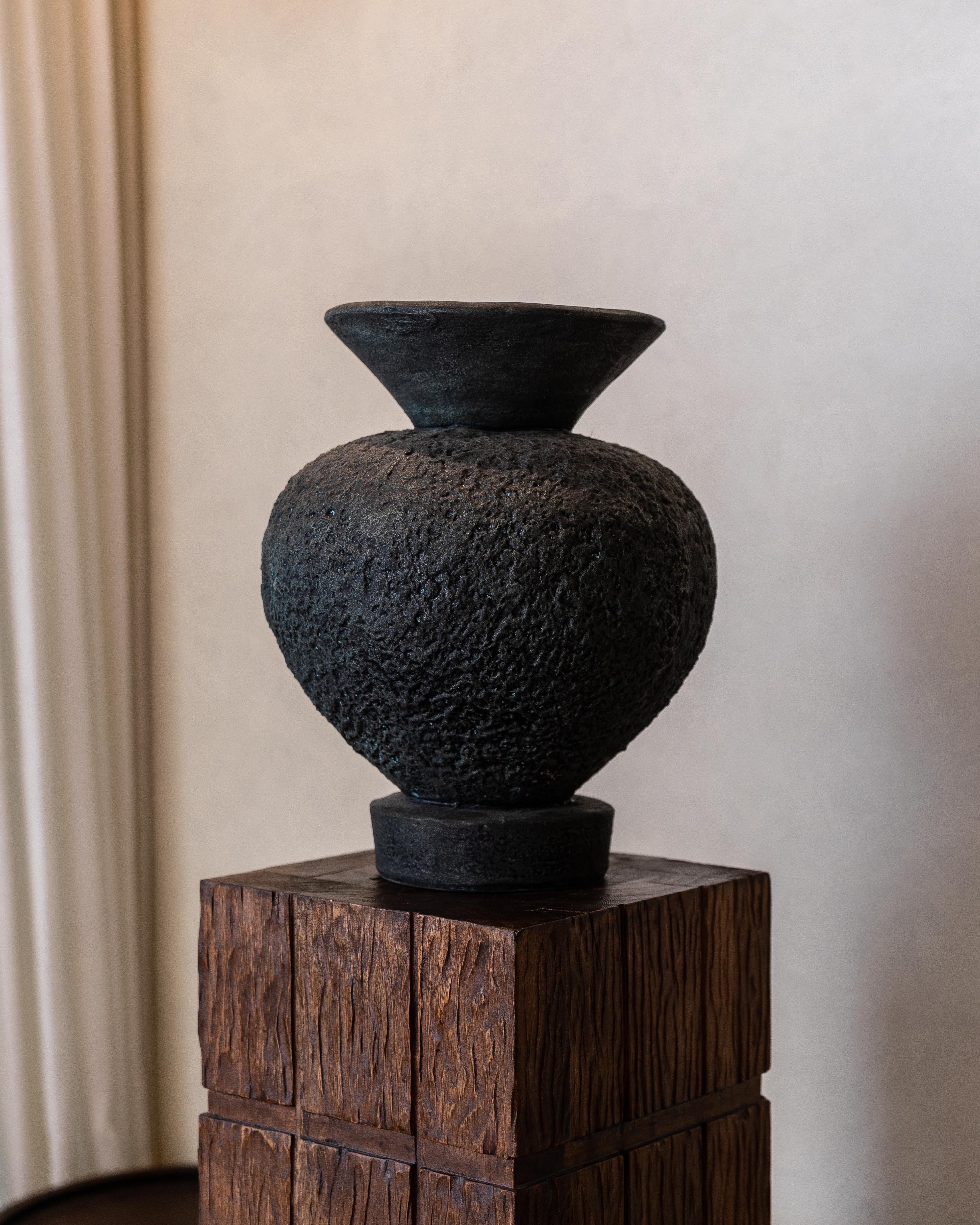 Textured Ines Vessel