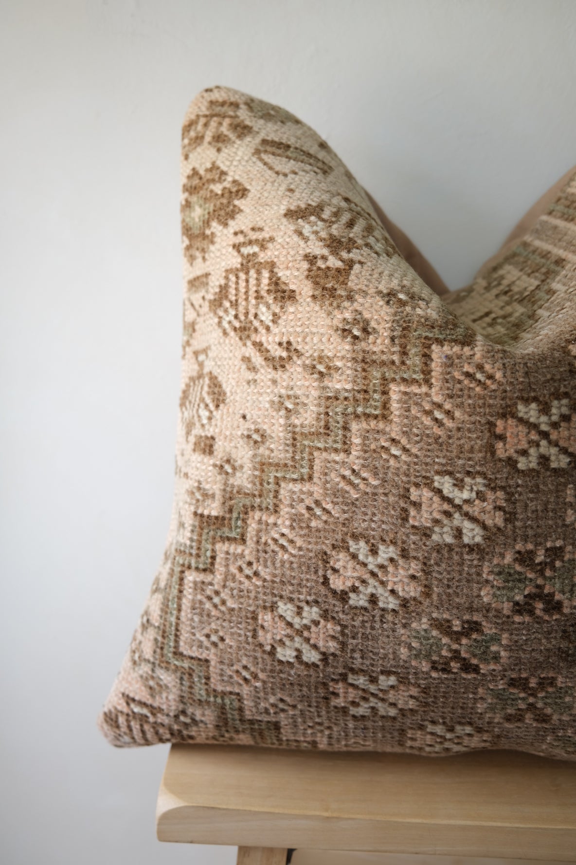 Sera Turkish Pillow Var. 2