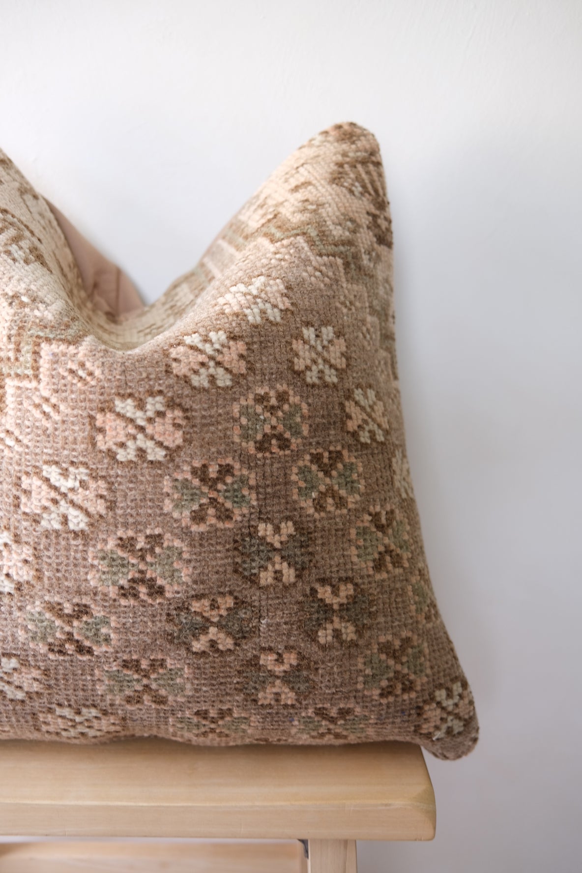 Sera Turkish Pillow Var. 2