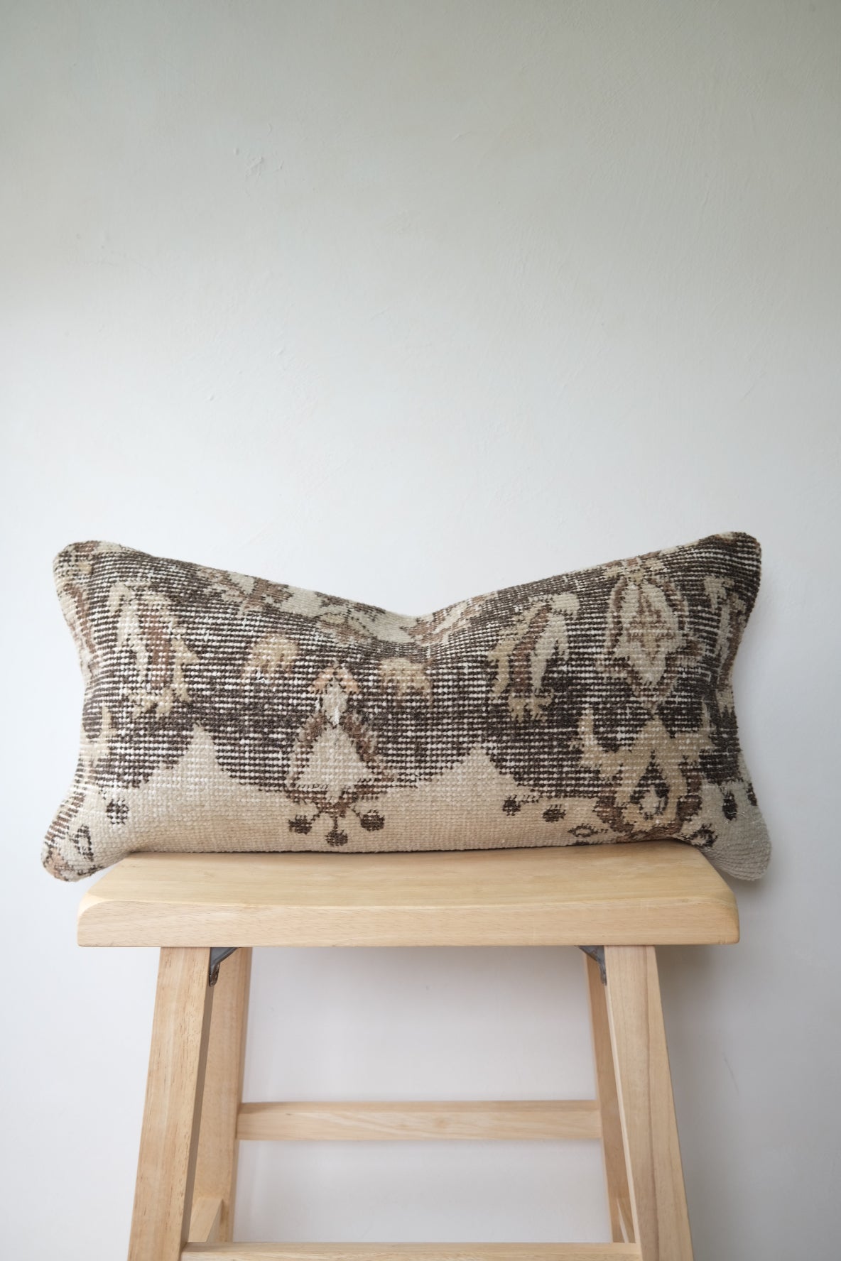 Soraya Turkish Lumbar