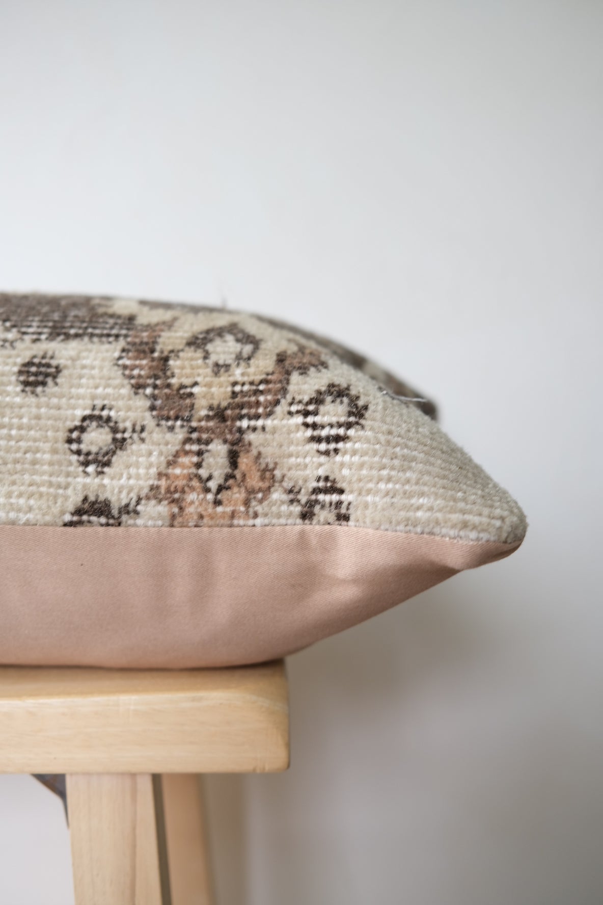 Soraya Turkish Lumbar