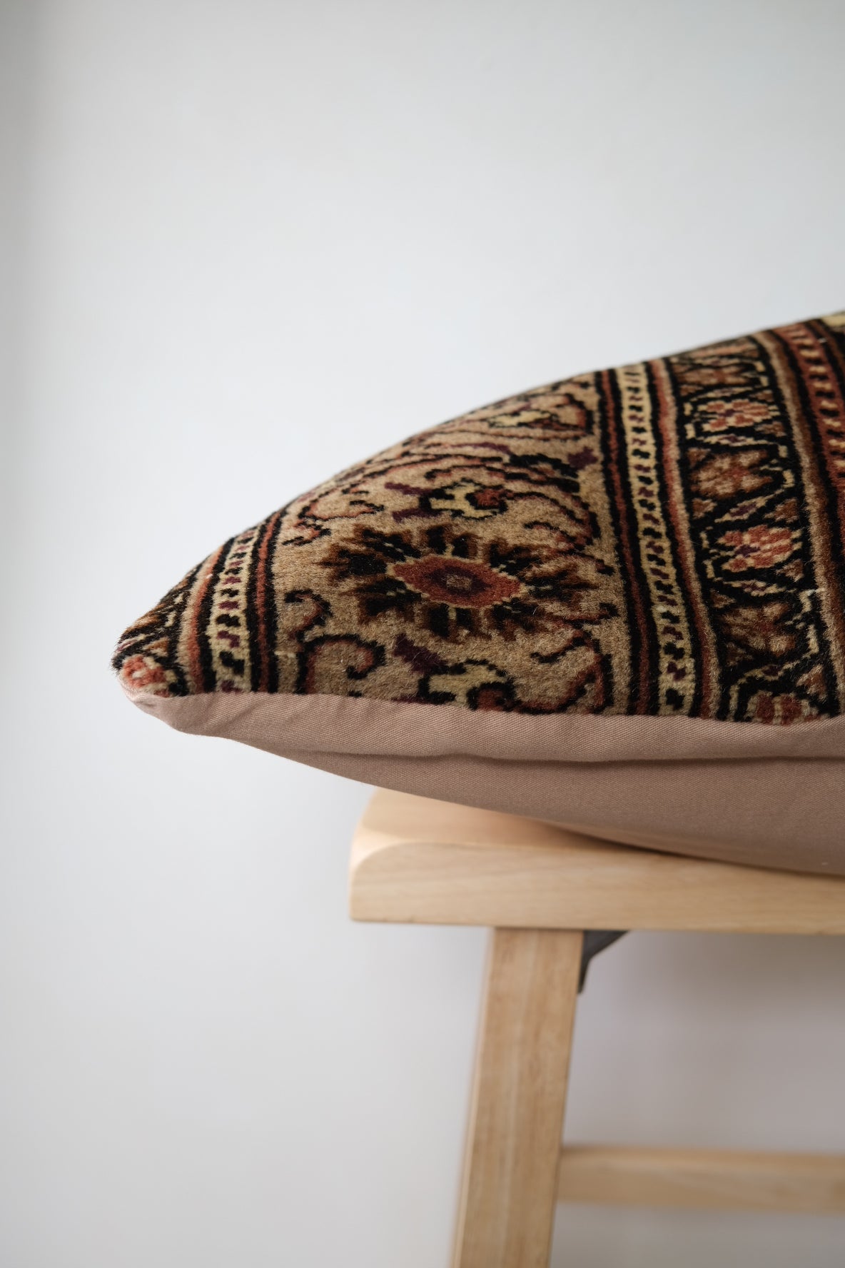 Omar Turkish Lumbar Var. 2