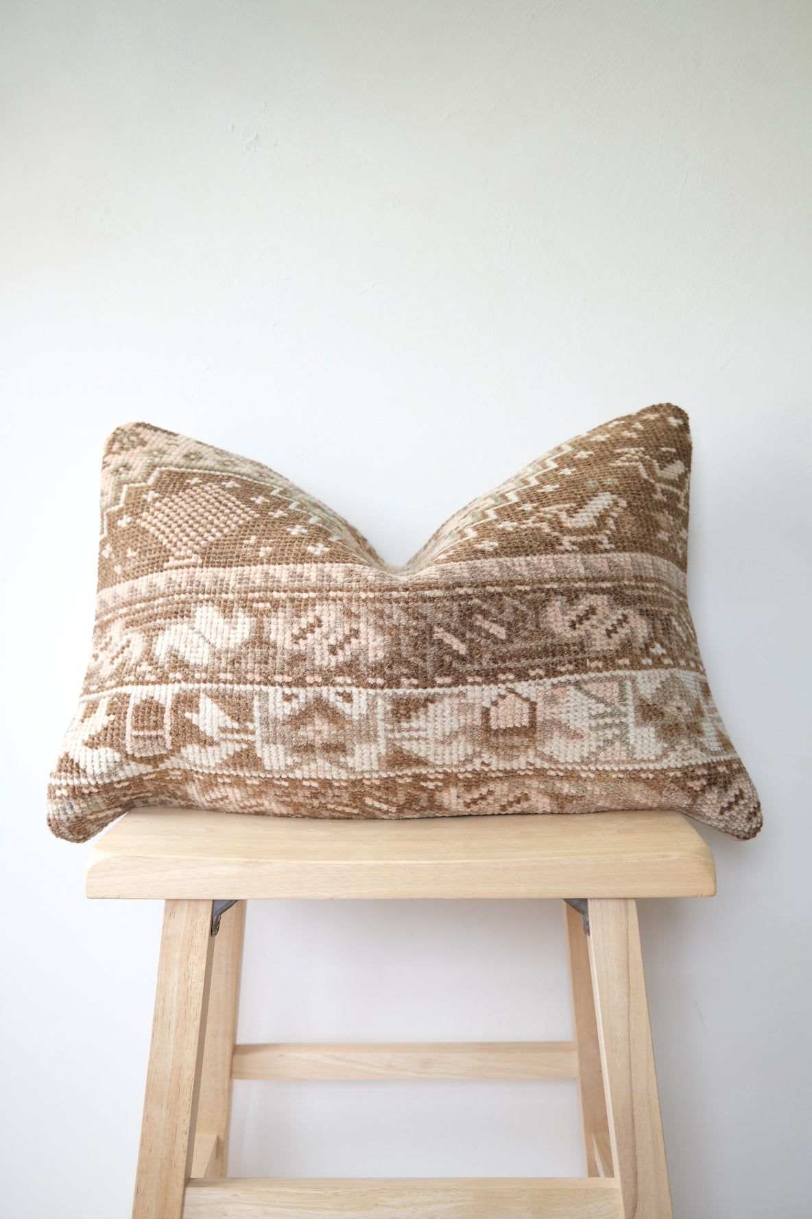 Sera Turkish Lumbar Var. 1