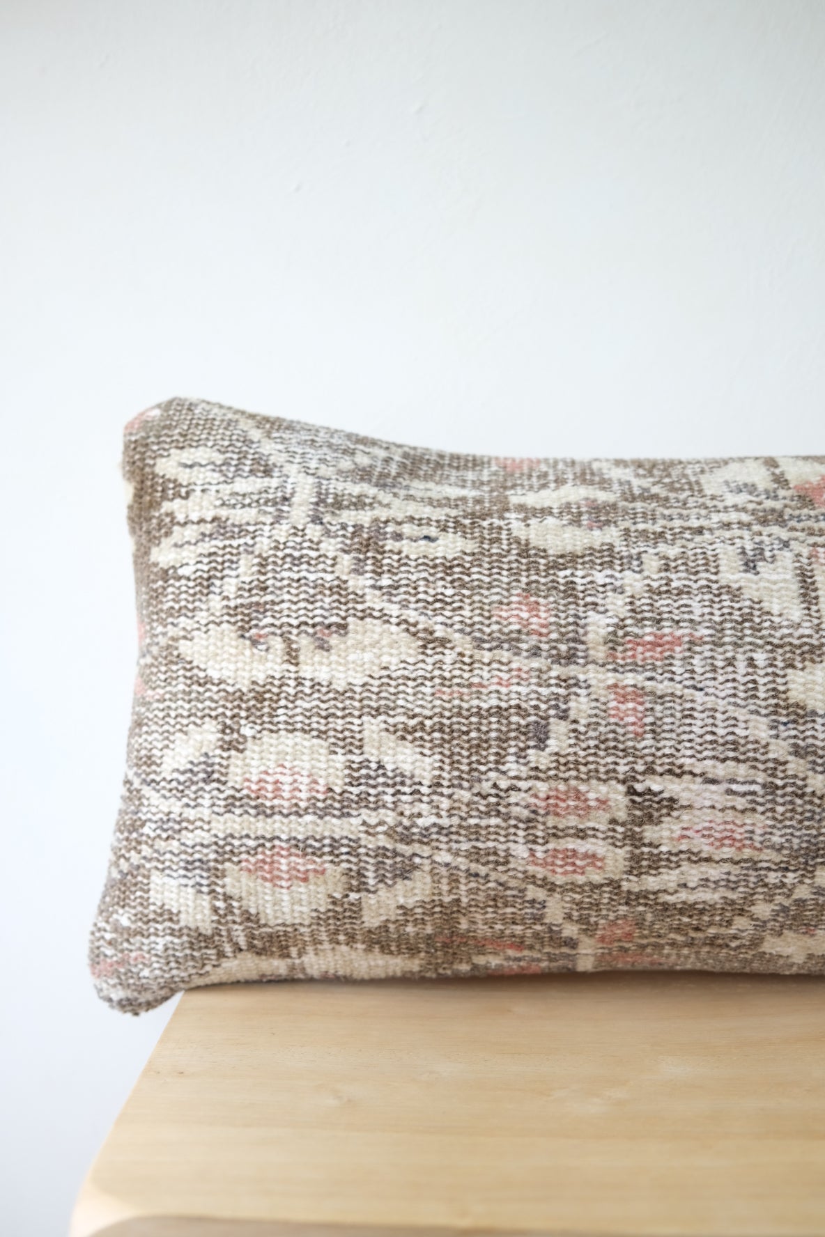 Olivia Turkish Lumbar