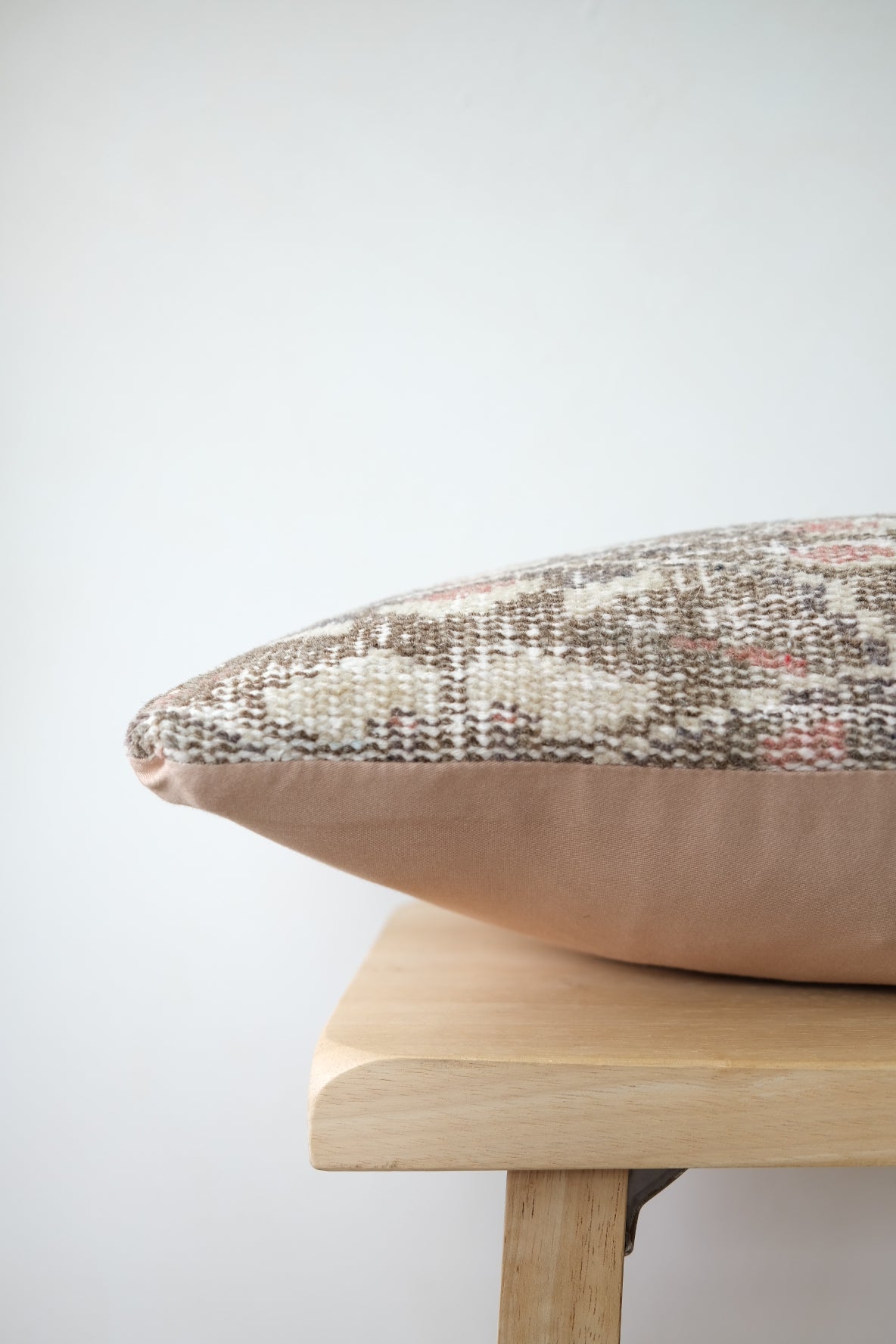 Olivia Turkish Lumbar