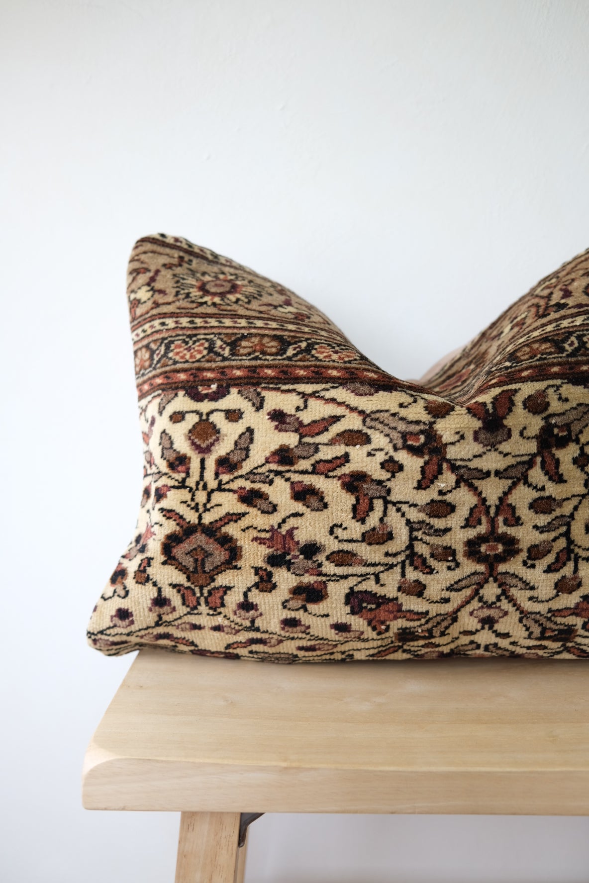 Omar Turkish Lumbar Var. 3
