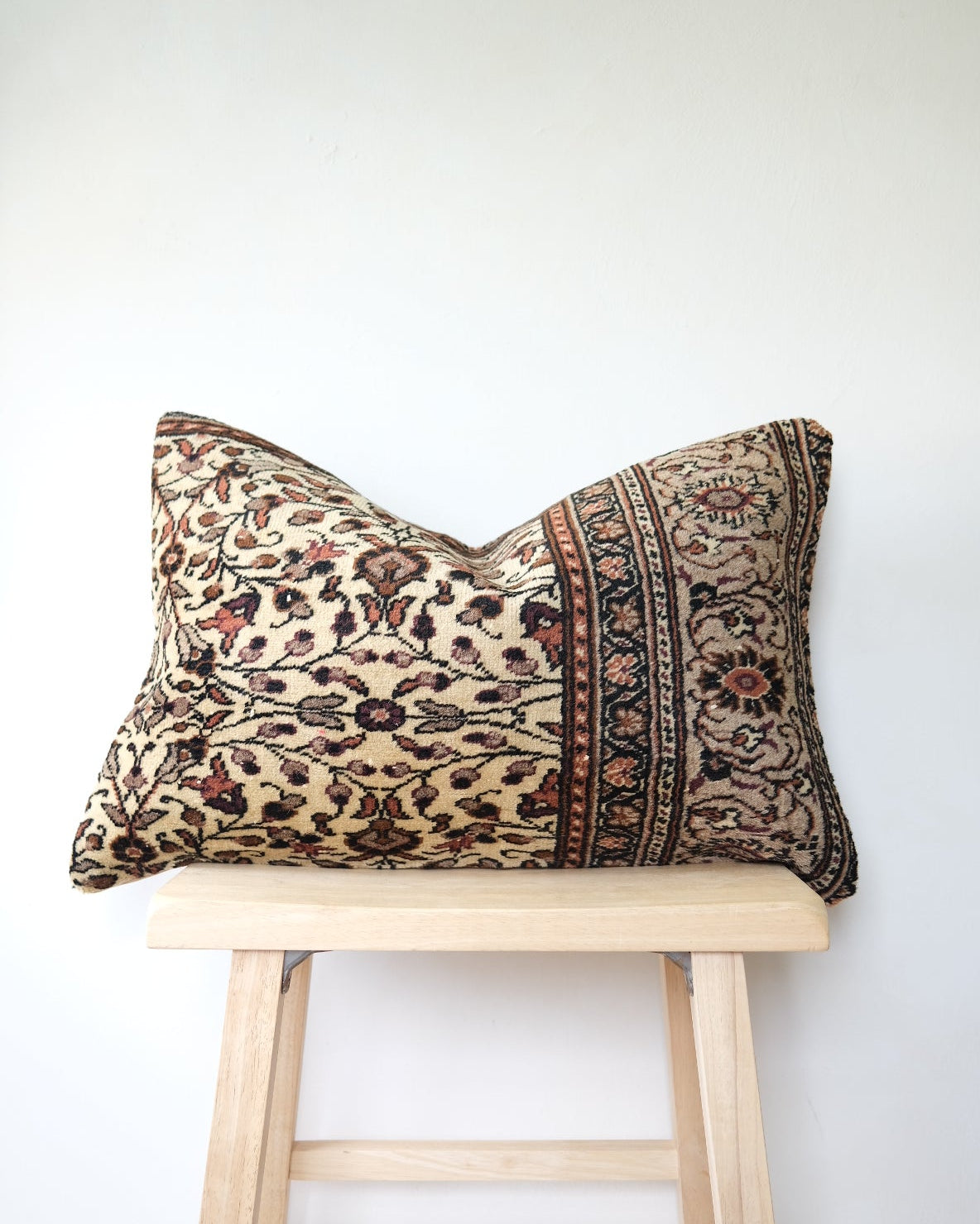 Omar Turkish Lumbar Var. 1