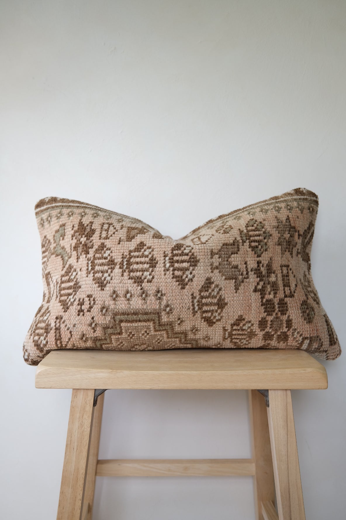 Sera Turkish Lumbar Var. 1