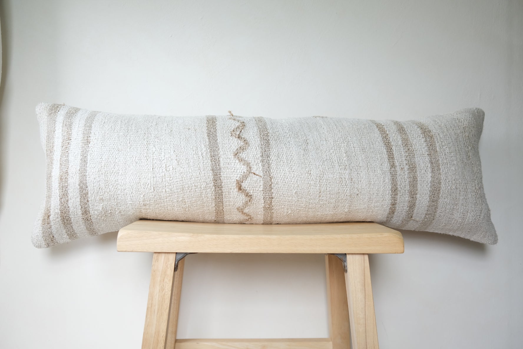 Aleric Kilim Long Lumbar