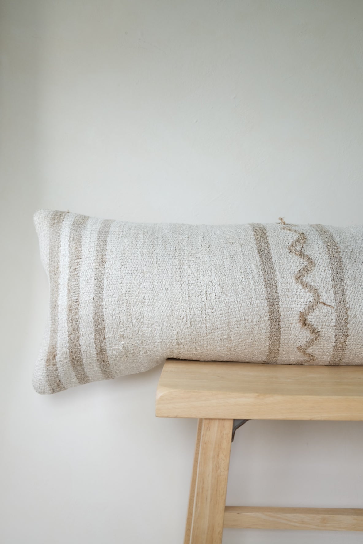 Aleric Kilim Long Lumbar