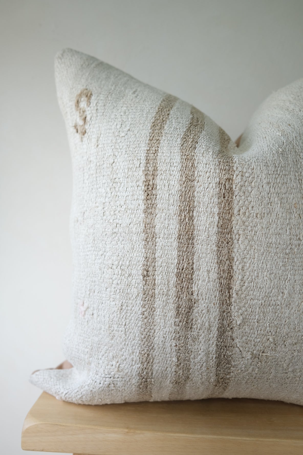 Aleric Kilim Pillow Var. 2