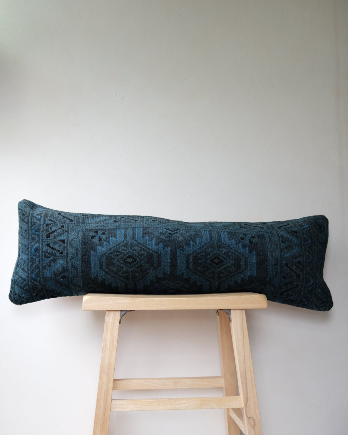 Zola Turkish Long Lumbar