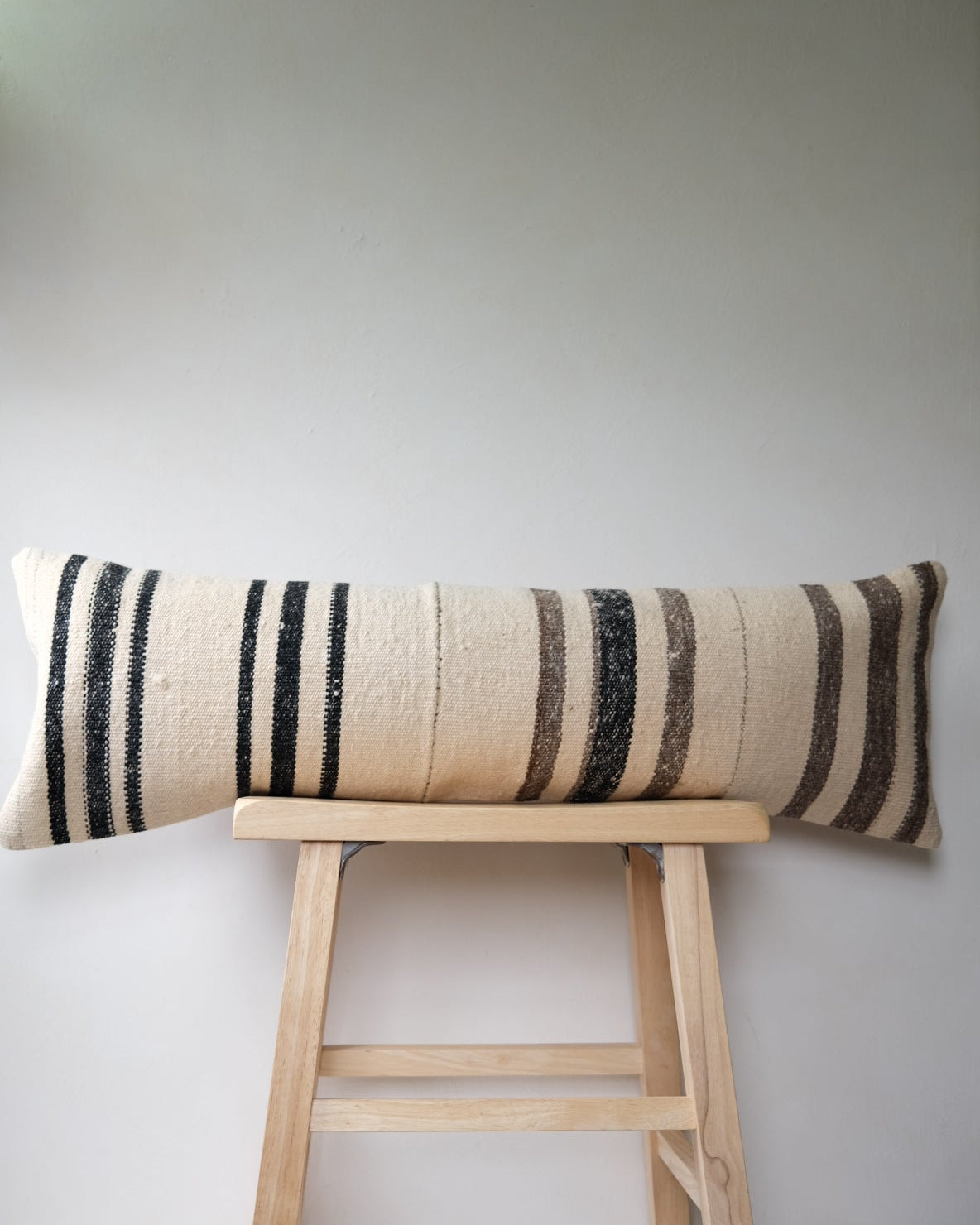 Lale Kilim Long Lumbar