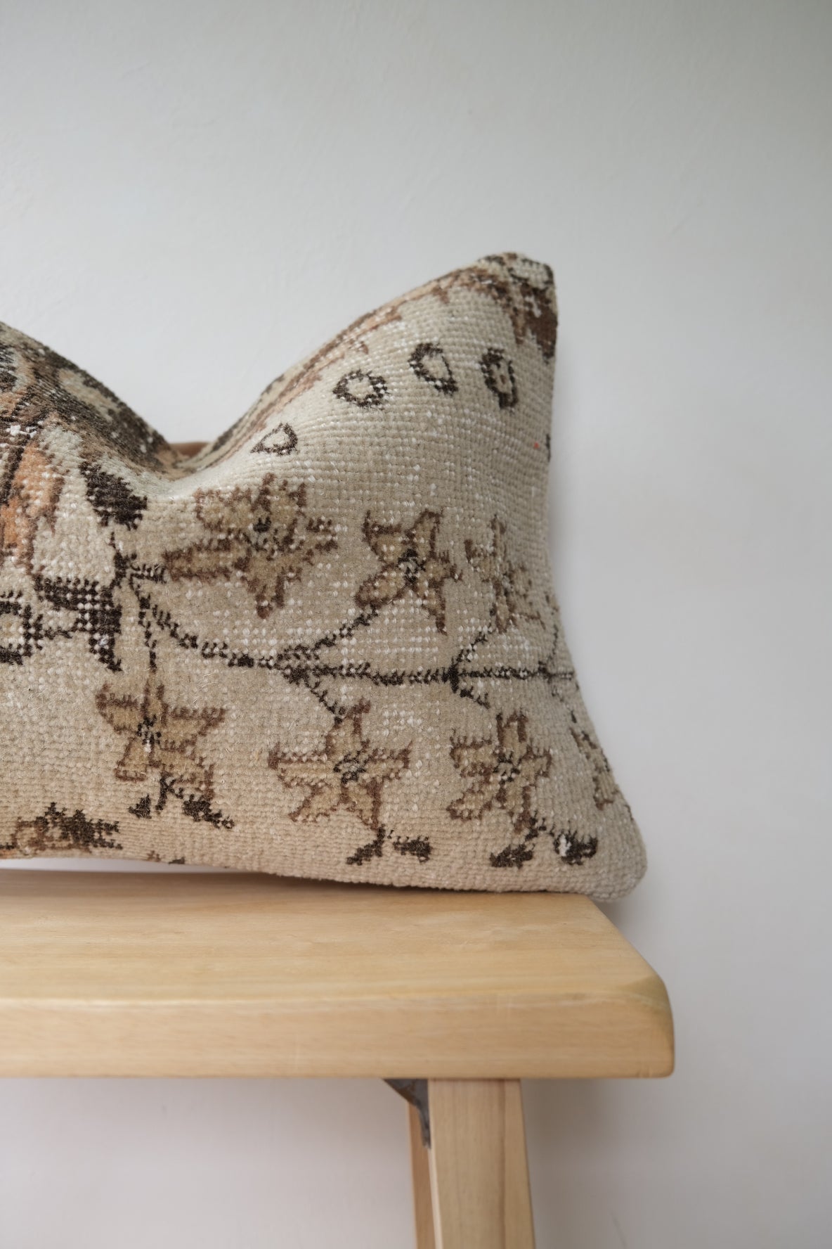 Soraya Turkish Lumbar