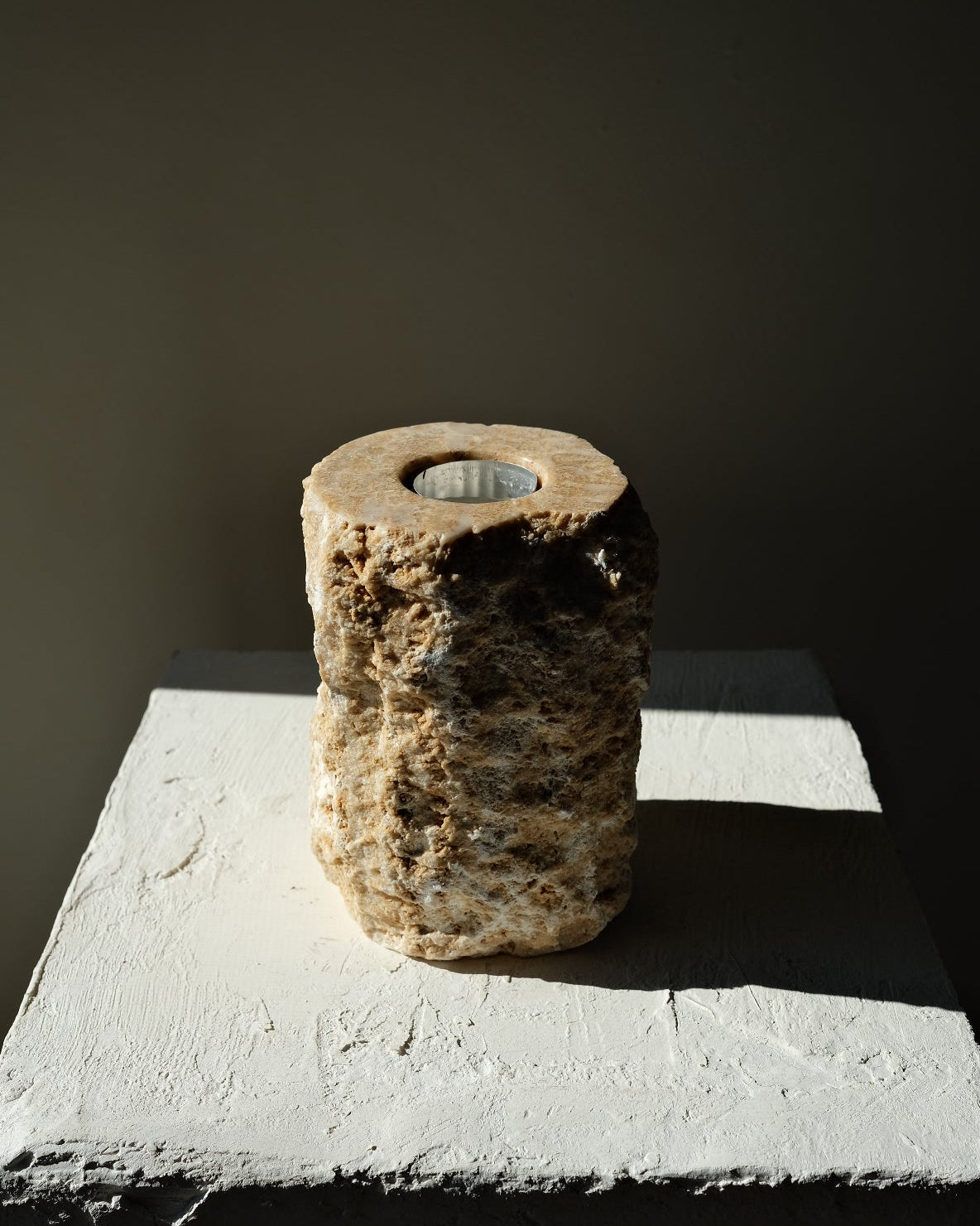 Aruna Onyx Candle Holder