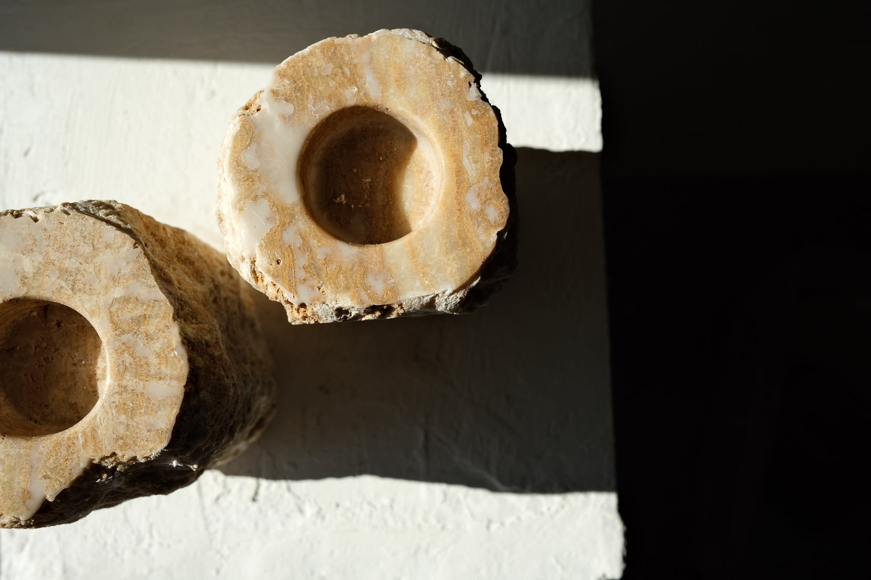 Aruna Onyx Candle Holder