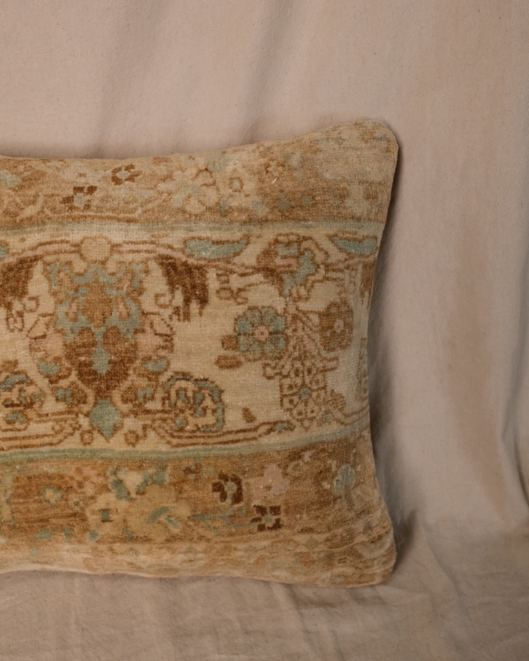 Isik Turkish Pillow