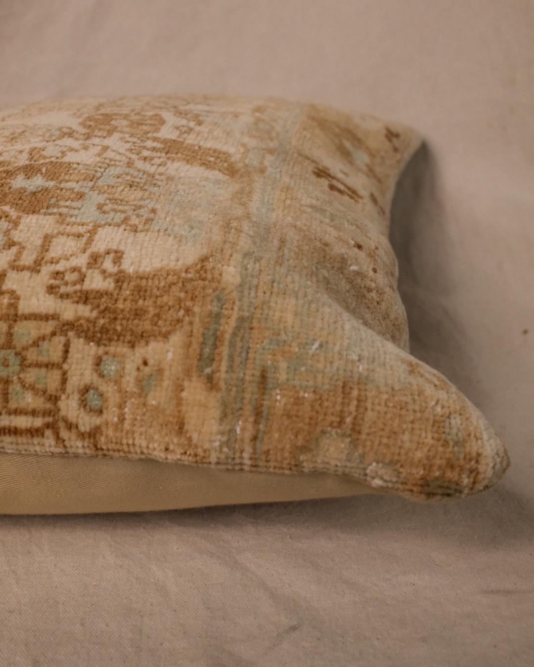Isik Turkish Pillow