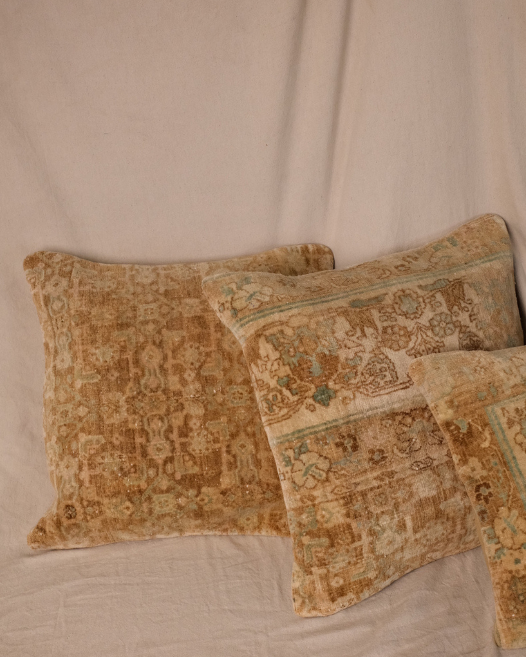 Isik Turkish Pillow
