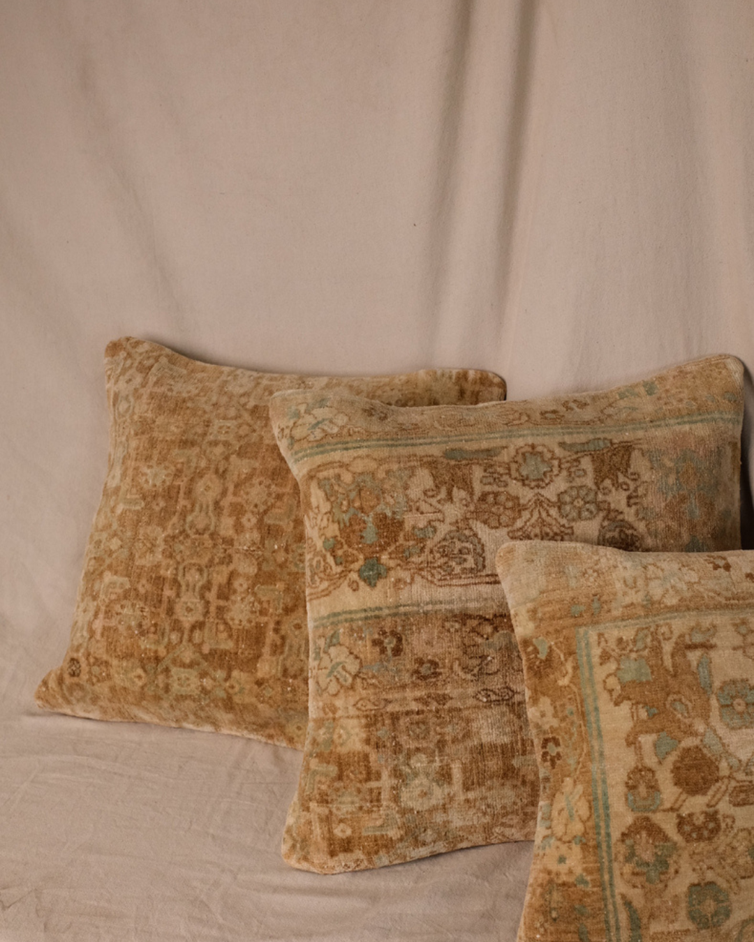 Isik Turkish Pillow