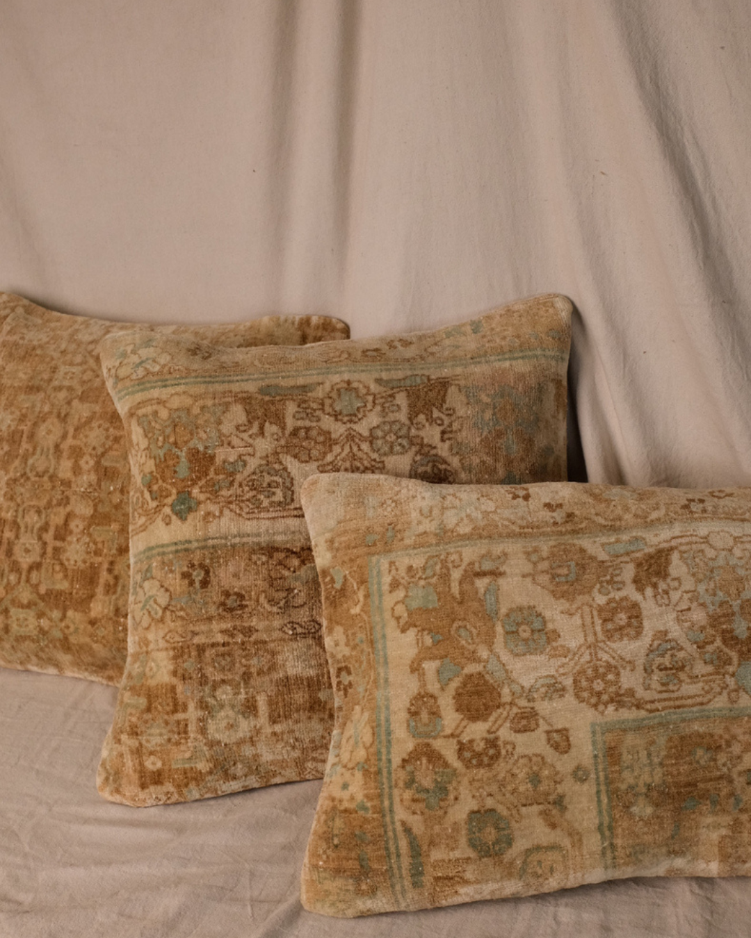 Isik Turkish Pillow