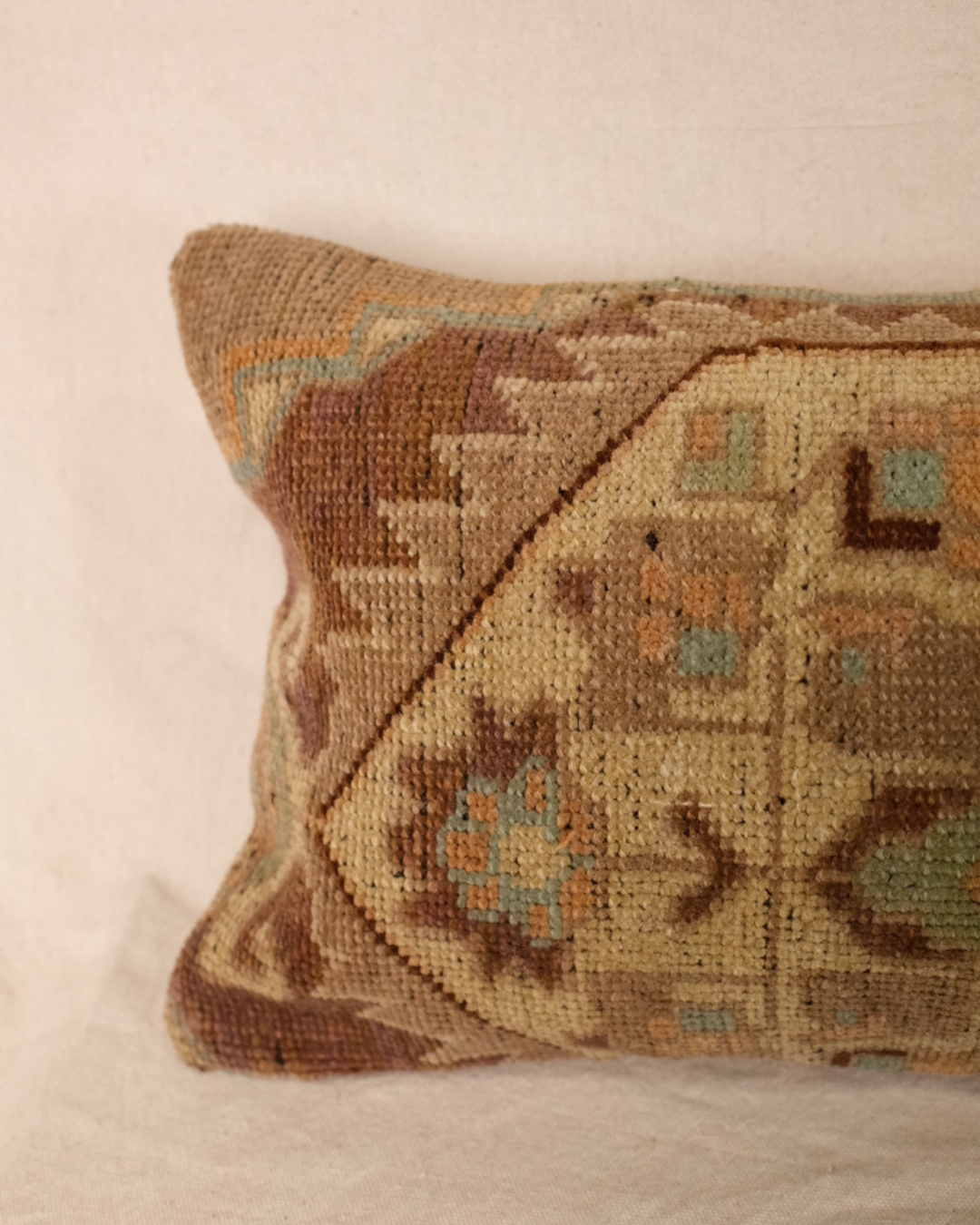 Yakut Turkish Pillow