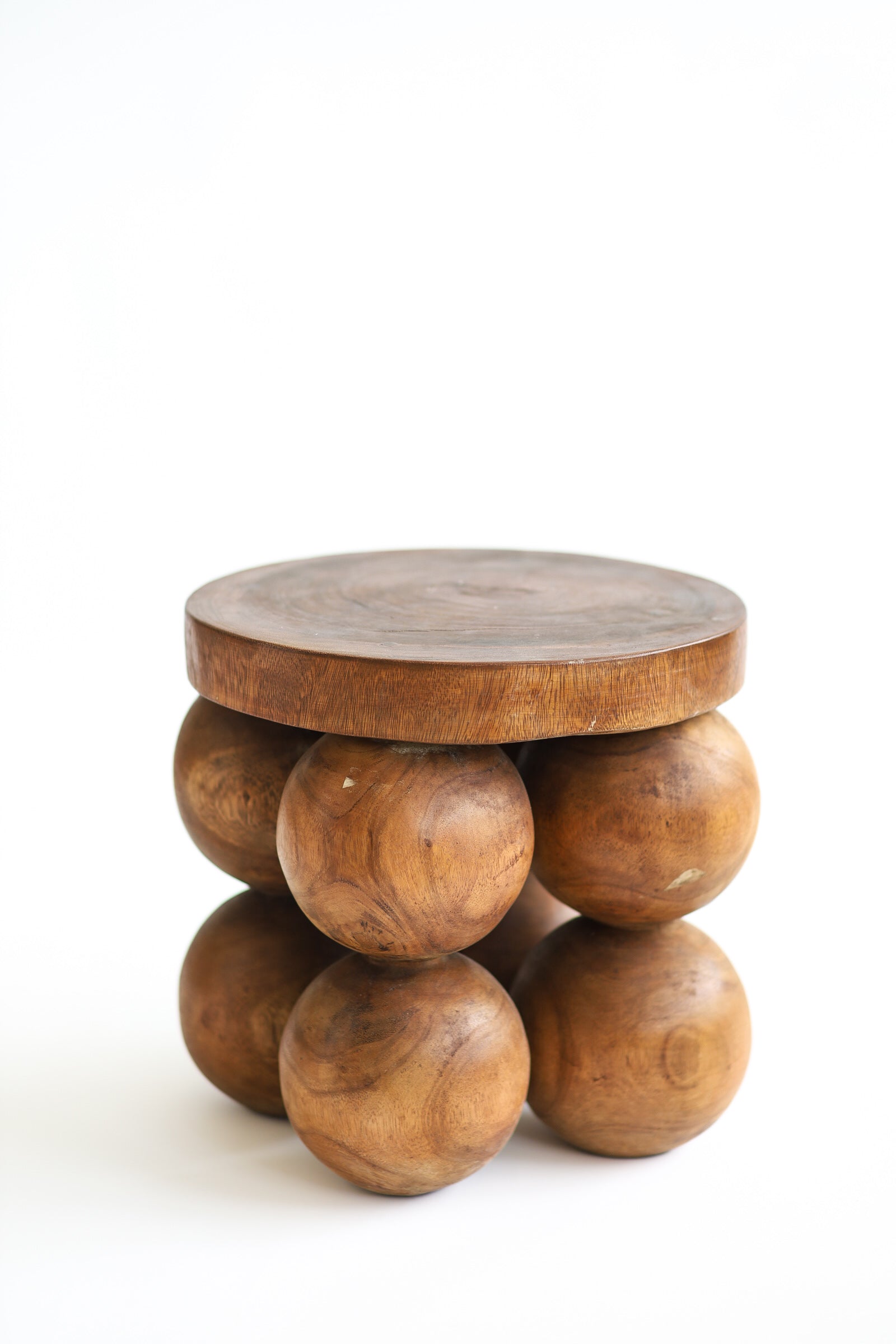 Roa Side Table Walnut