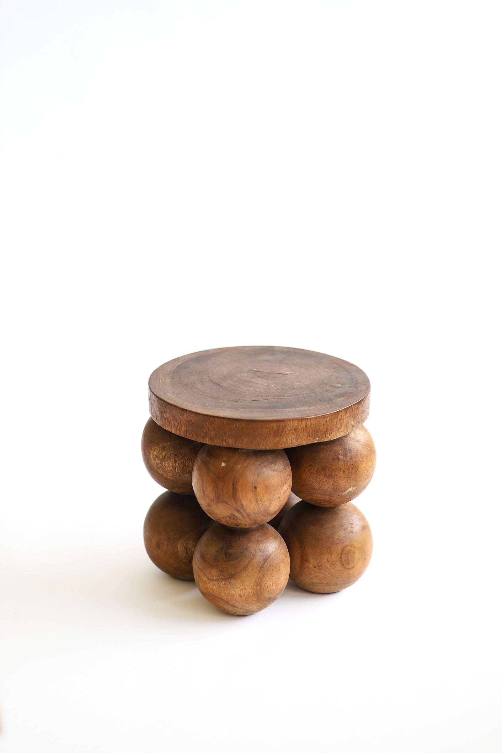Roa Side Table Walnut