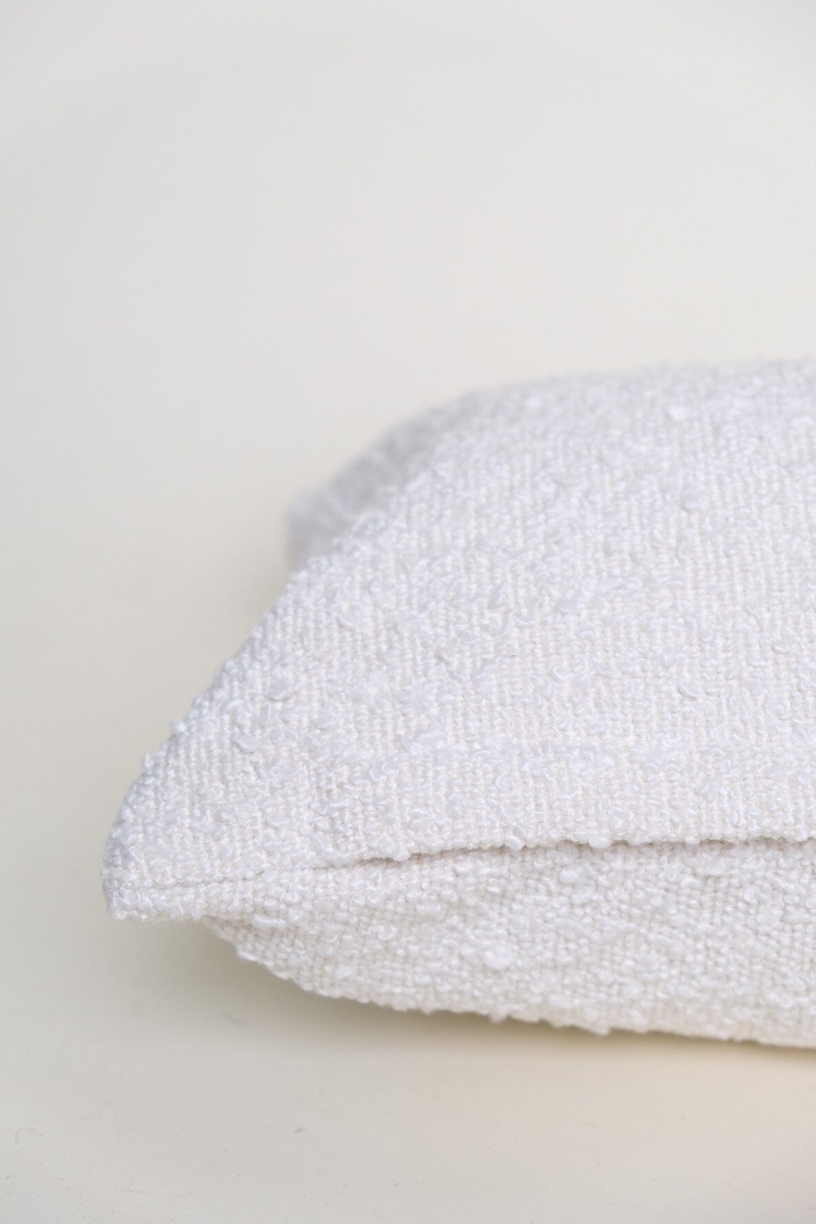 Boucle Long Lumbar: Bone Classics Twenty Third by Deanne