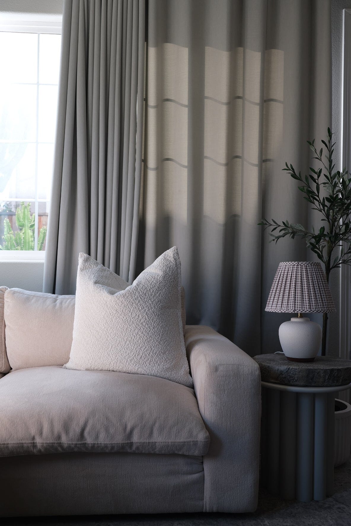 Boucle Pillow: Snow Classics Twenty Third by Deanne