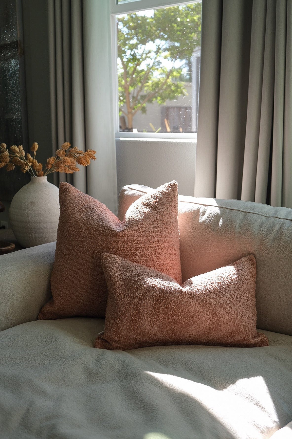 Boucle Lumbar: Rose Classics Twenty Third by Deanne