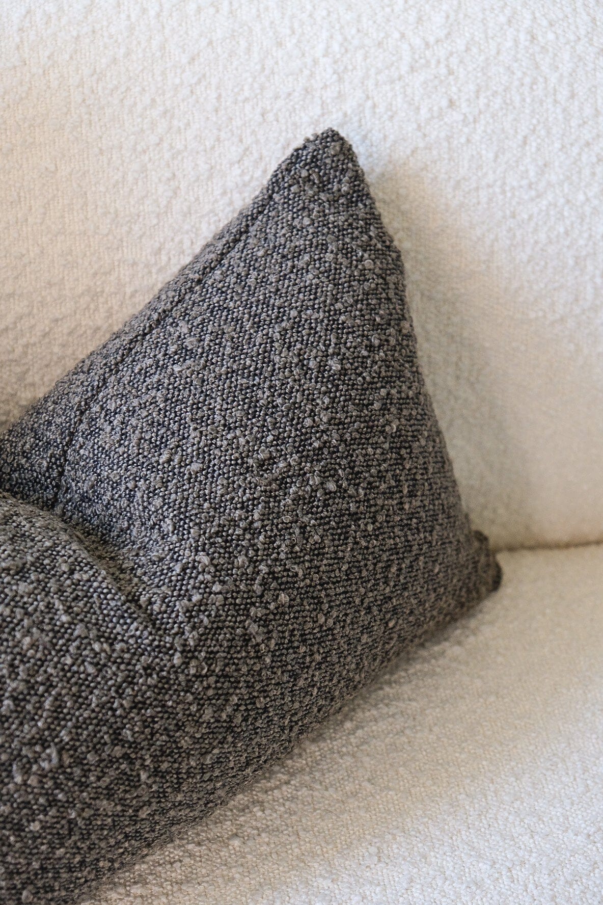 Boucle Lumbar: Smoke Classics Twenty Third by Deanne