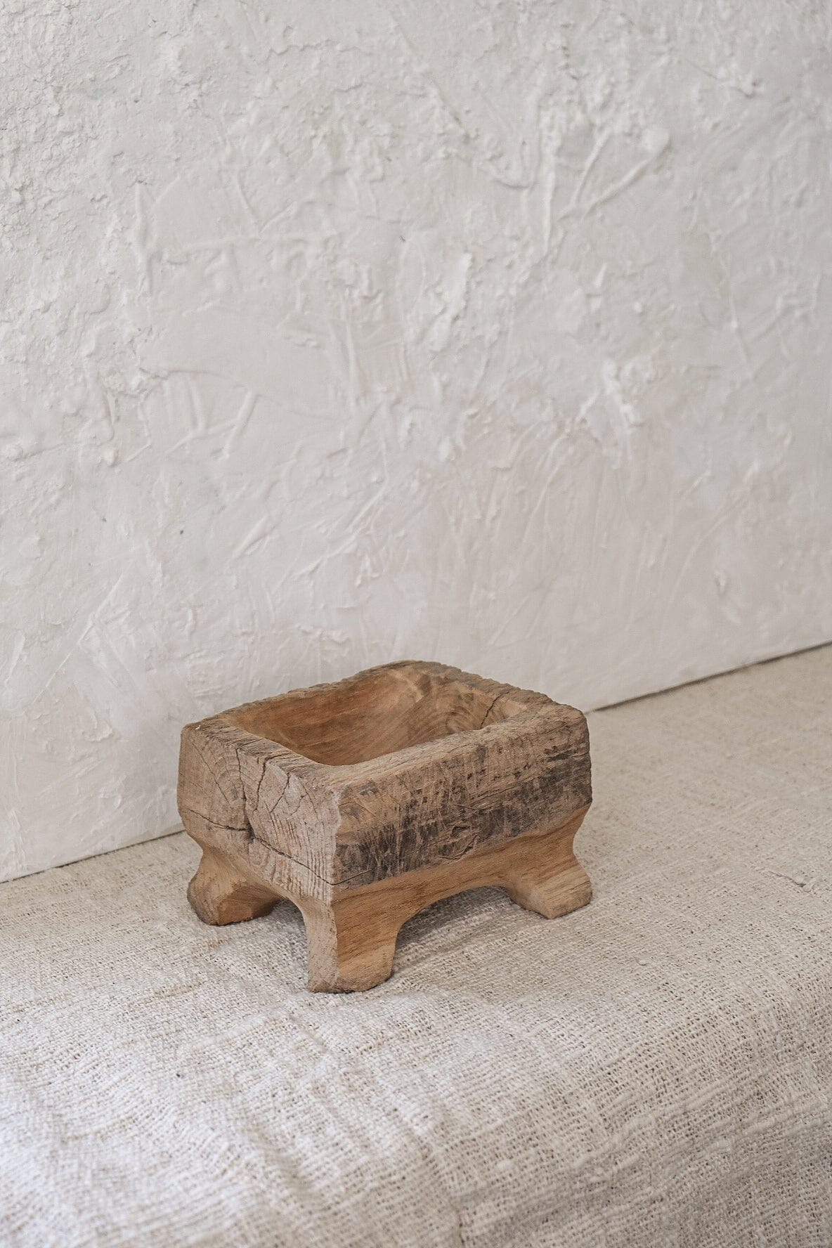 Betel Solid Teak Tray No°1 Vase Twenty Third by Deanne
