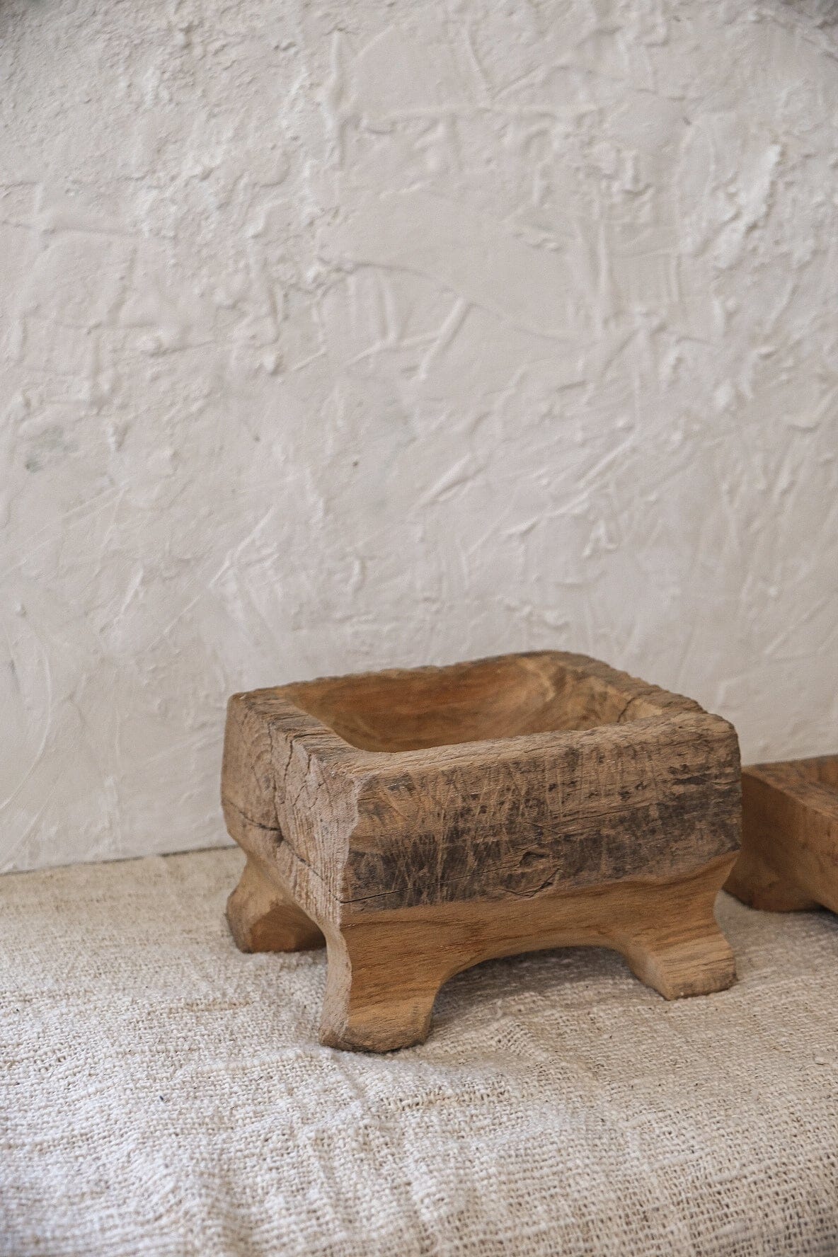 Betel Solid Teak Tray No°1 Vase Twenty Third by Deanne