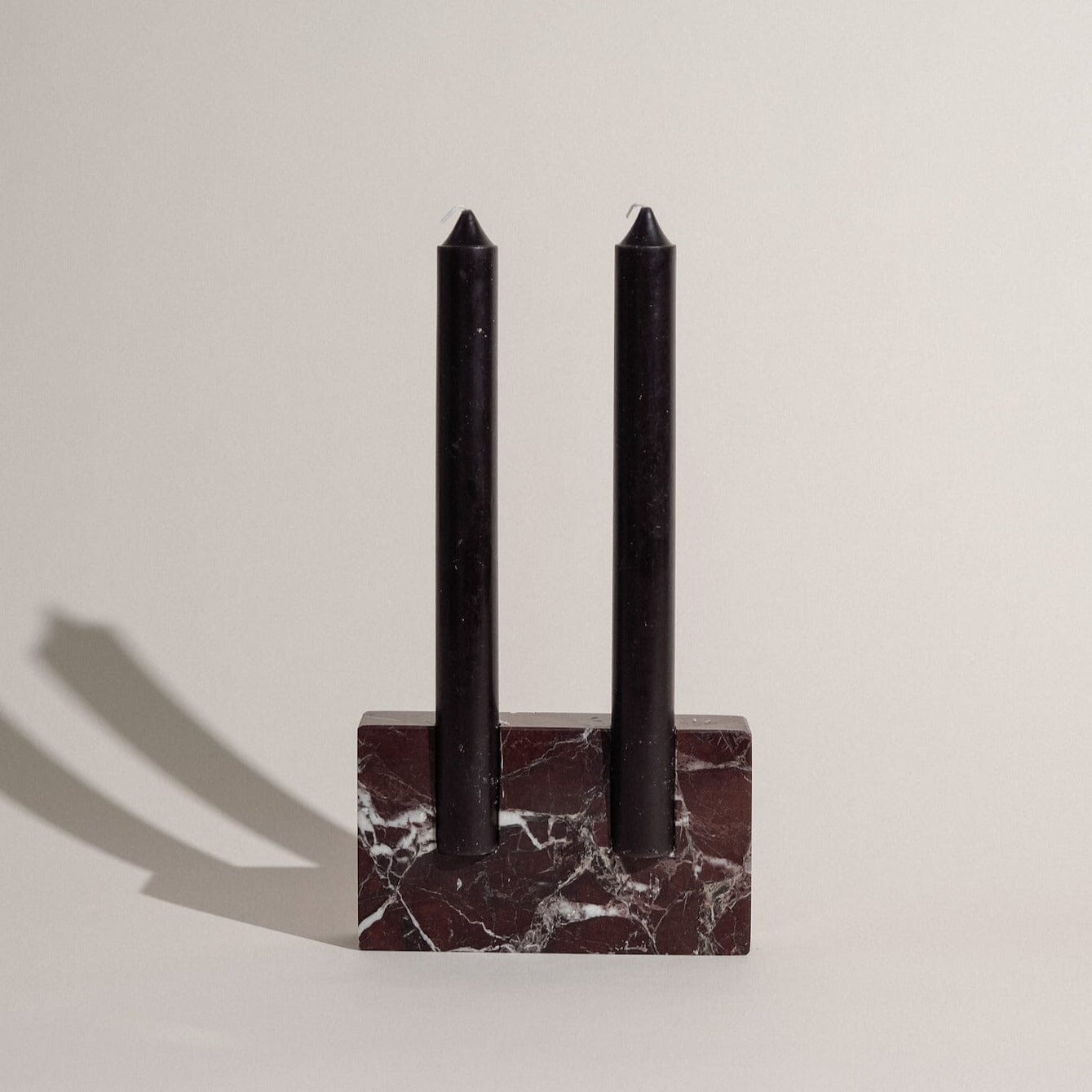 Rosso Lepanto with Onyx black candle