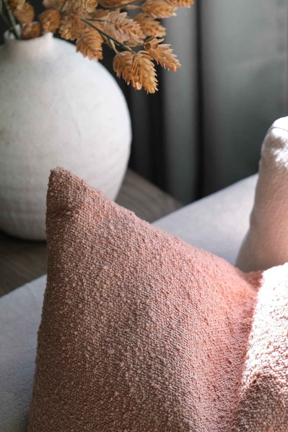 Boucle Lumbar: Rose Classics Twenty Third by Deanne