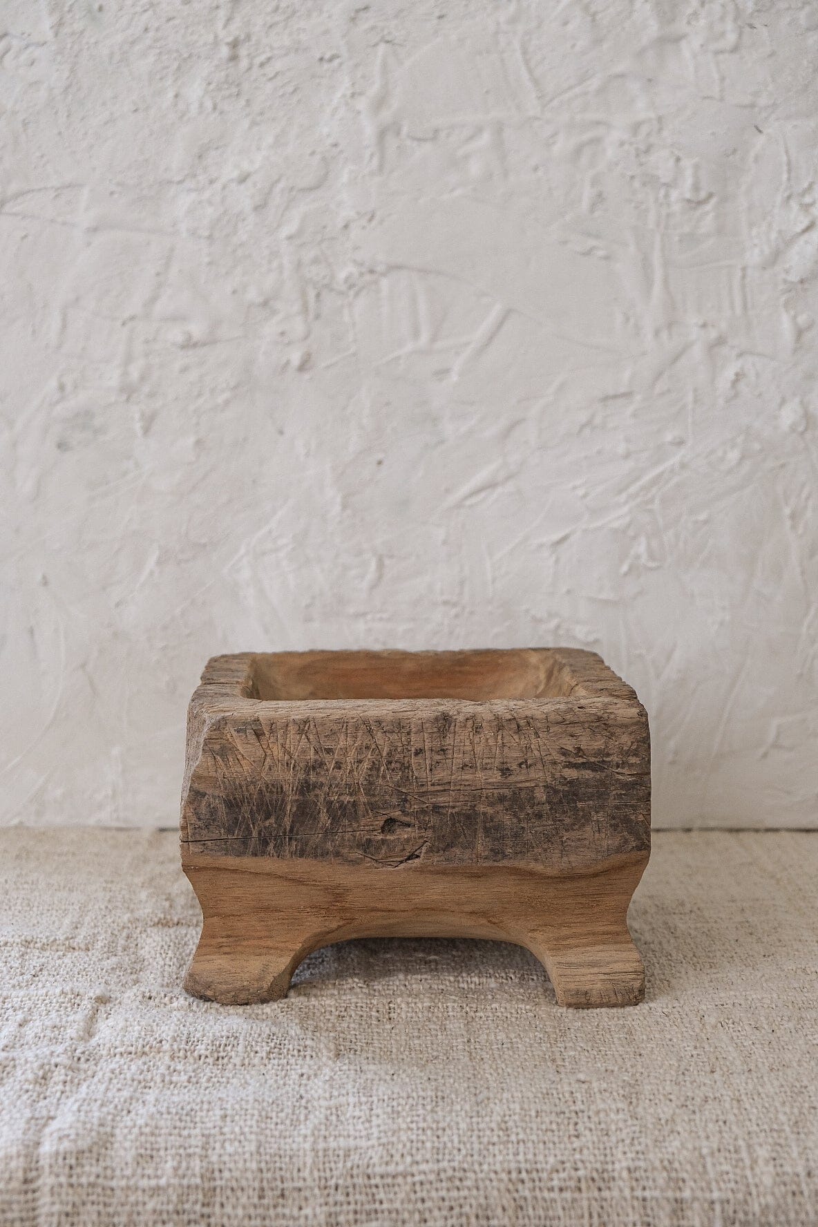 Betel Solid Teak Tray No°1 Vase Twenty Third by Deanne