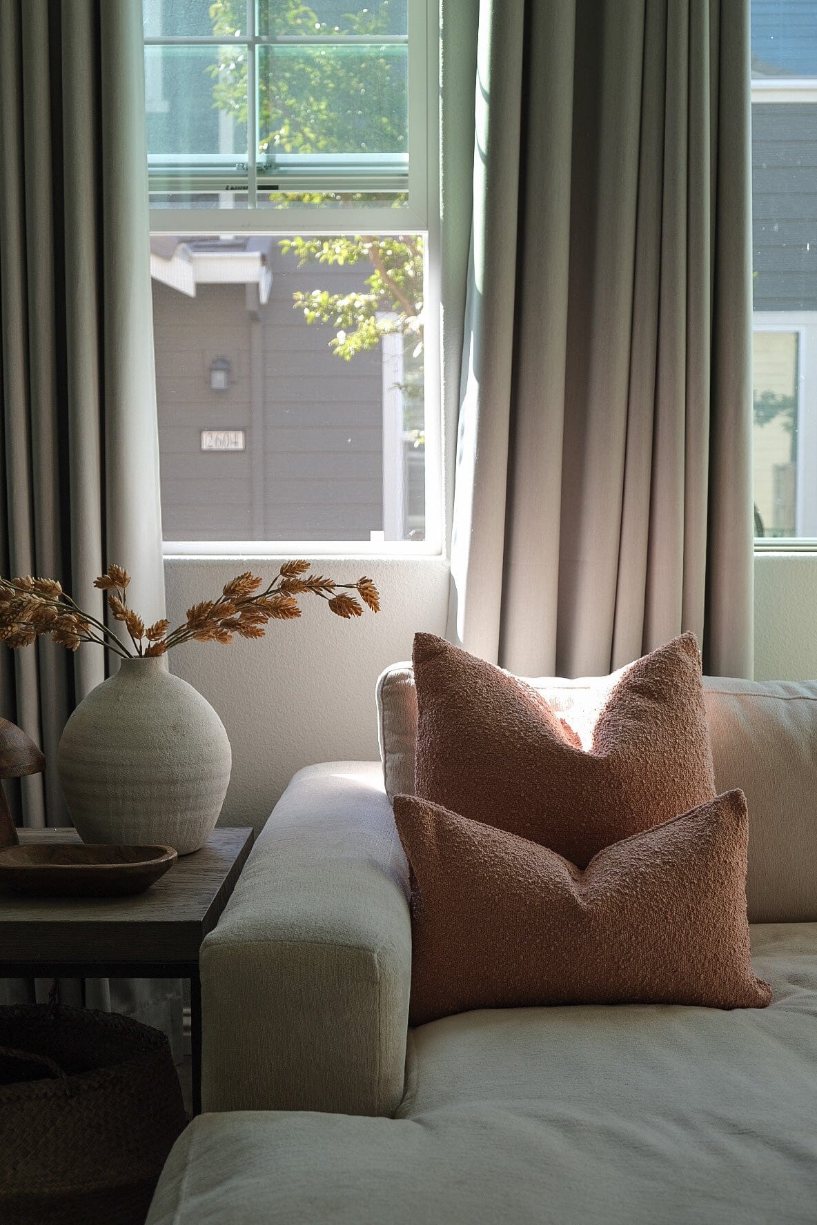 Boucle Lumbar: Rose Classics Twenty Third by Deanne