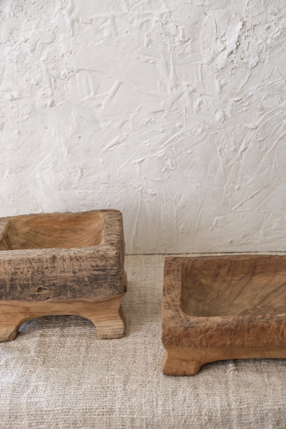 Betel Solid Teak Tray No°2 Vase Twenty Third by Deanne