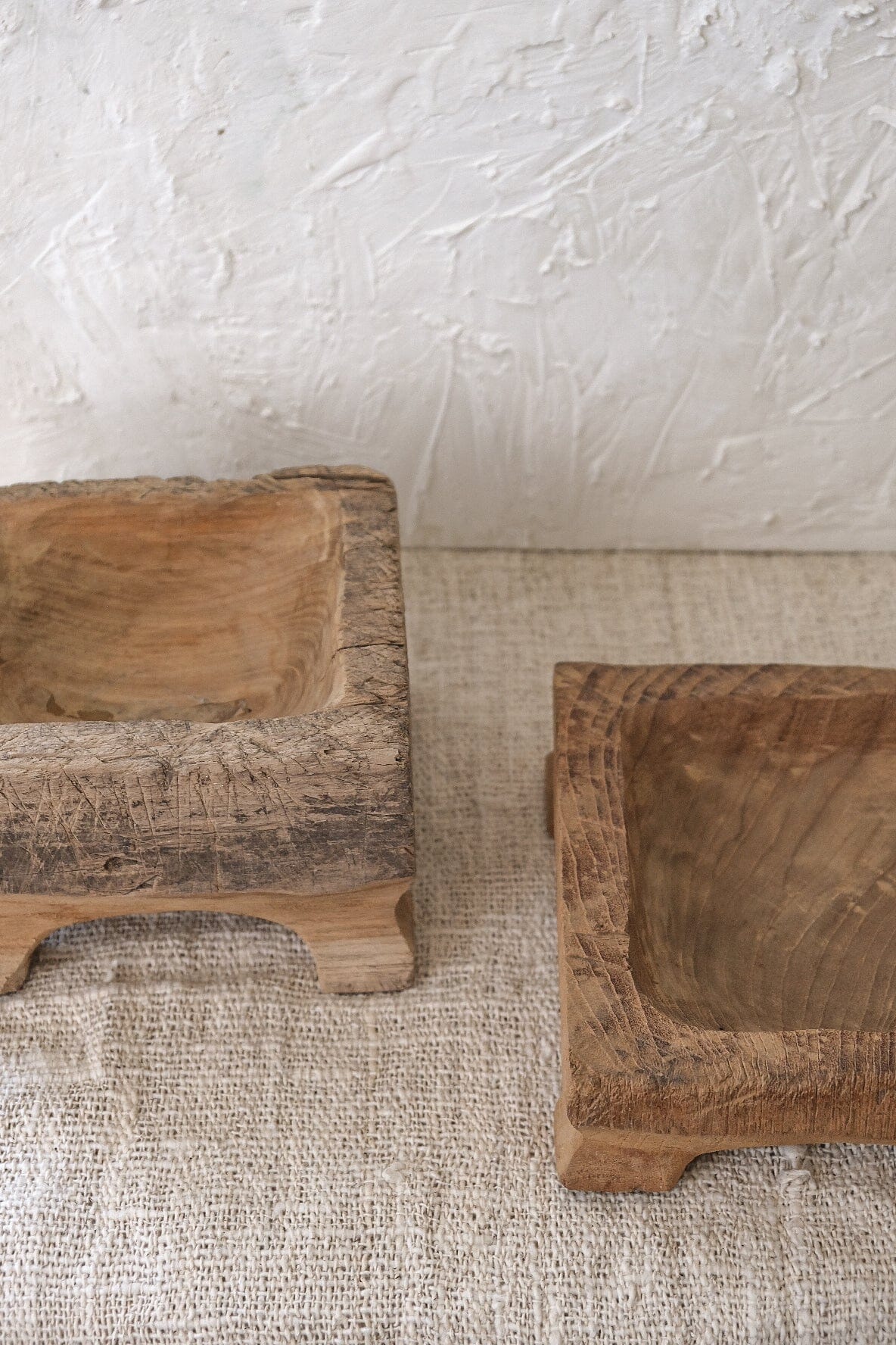 Betel Solid Teak Tray No°2 Vase Twenty Third by Deanne