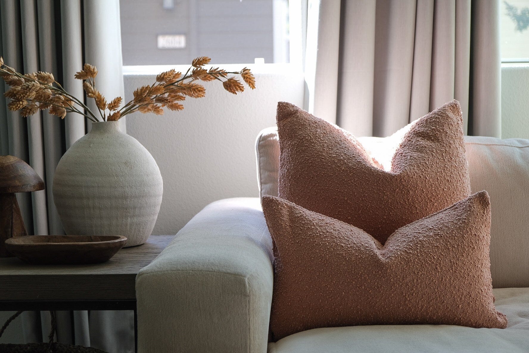 Boucle Lumbar: Rose Classics Twenty Third by Deanne