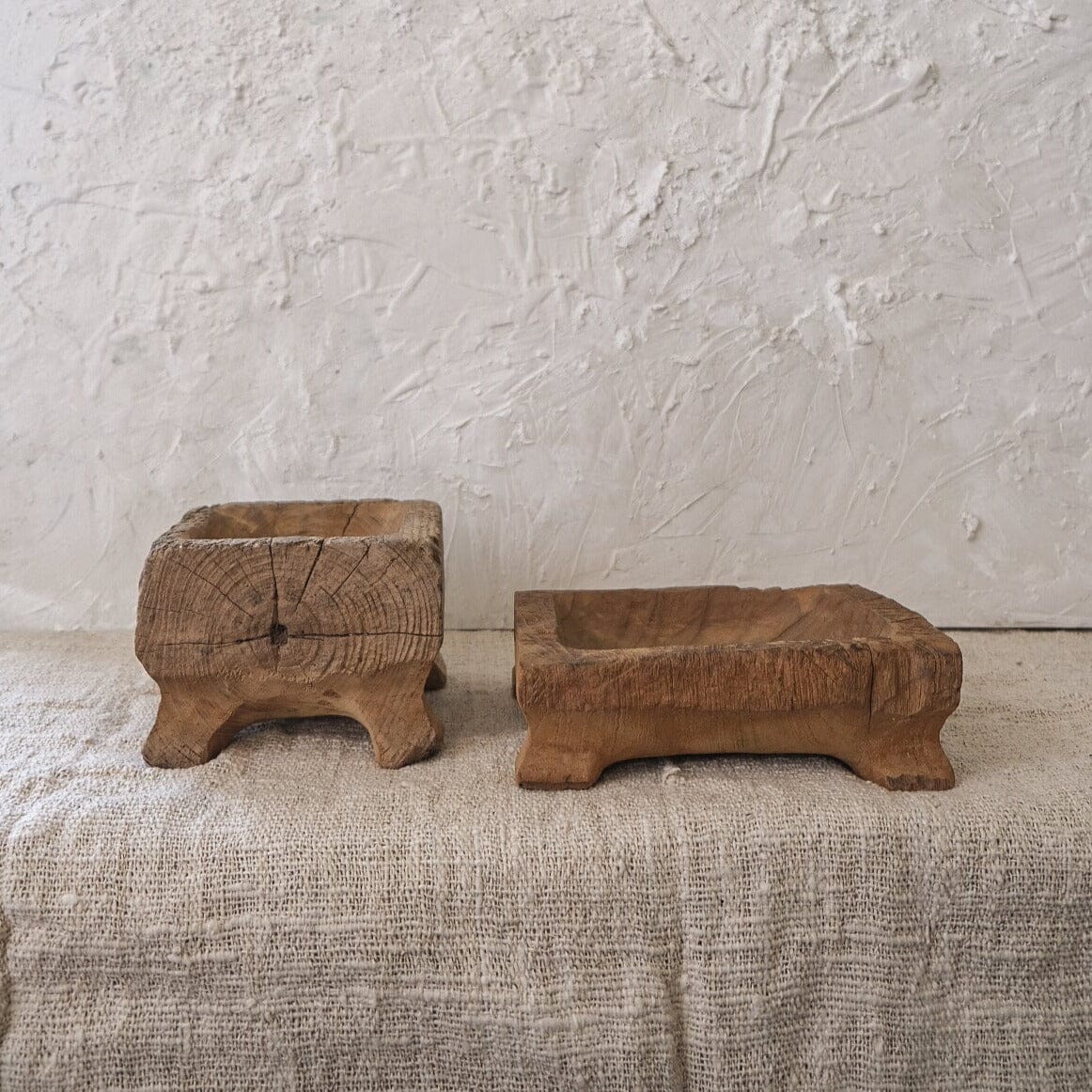 Betel Solid Teak Tray No°2 Vase Twenty Third by Deanne