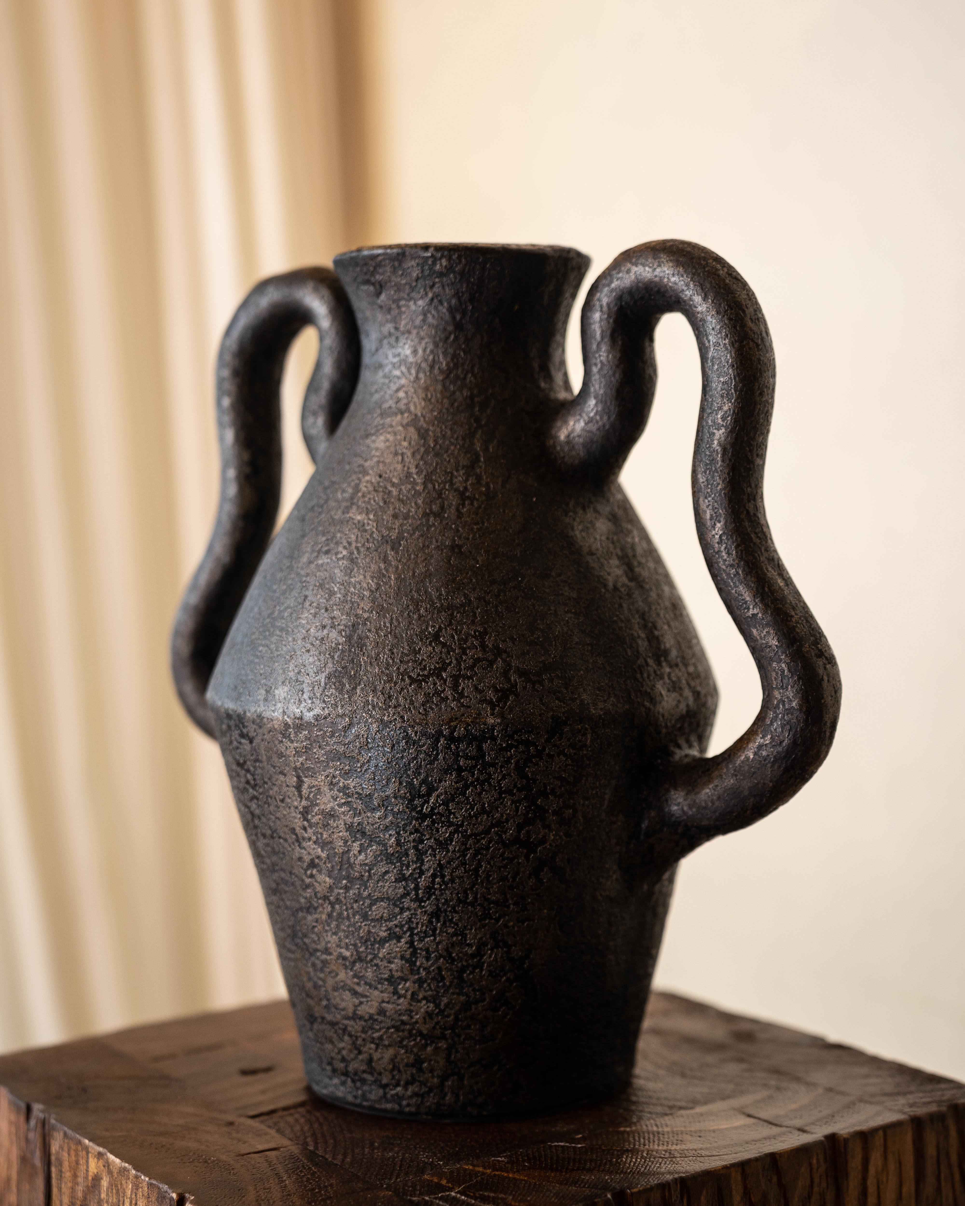 Waya Vessel Black