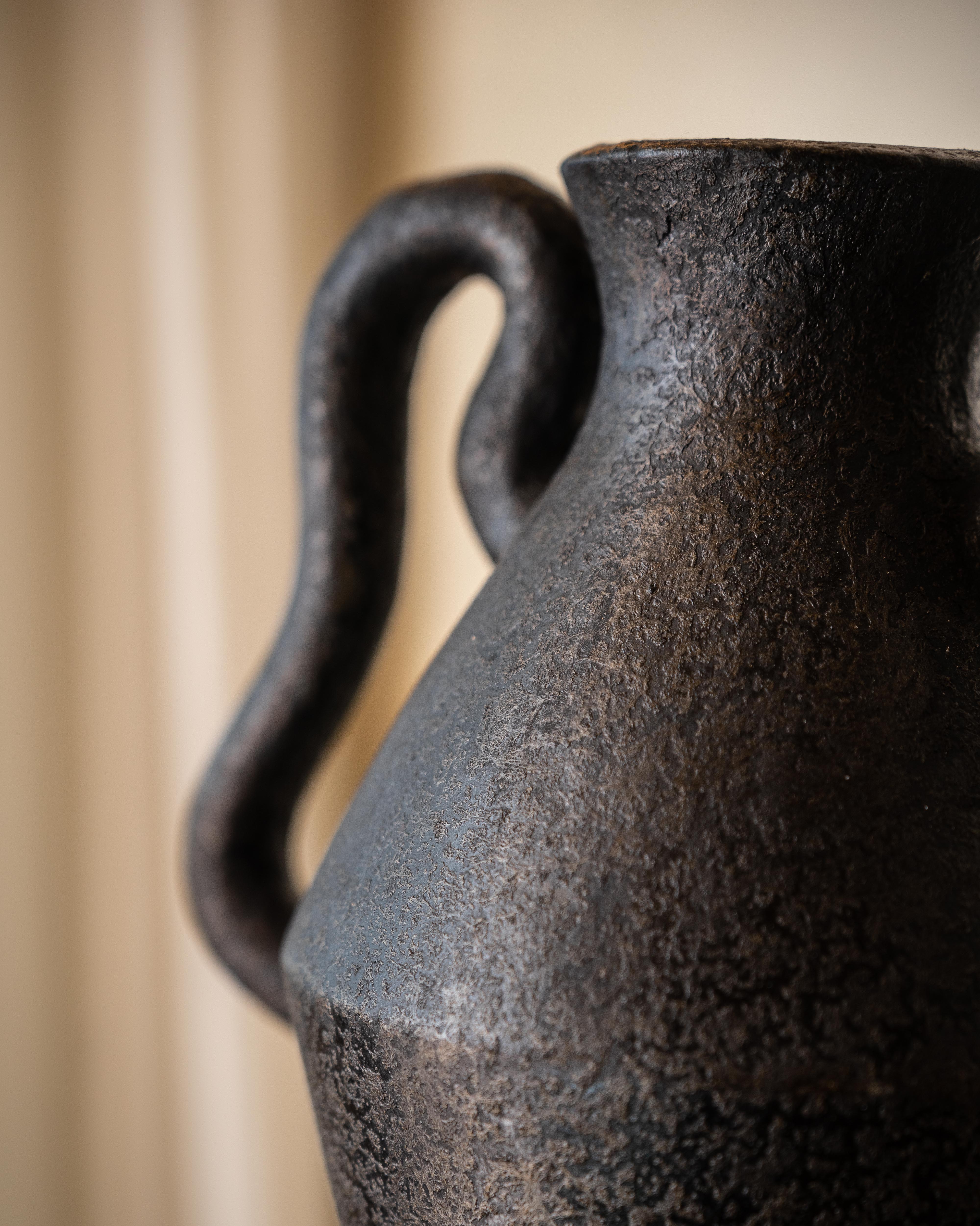 Waya Vessel Black