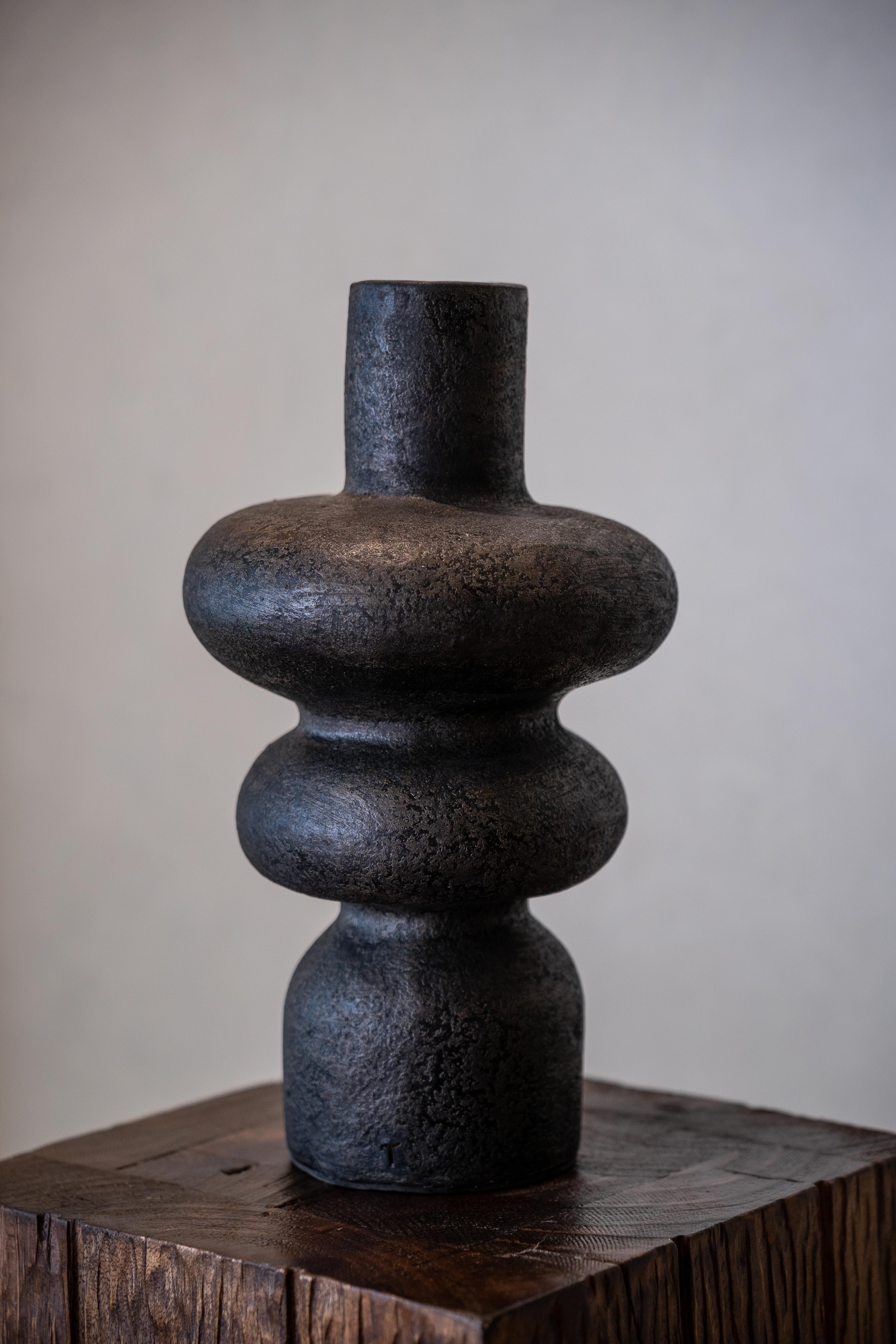 Ulun Vessel Black