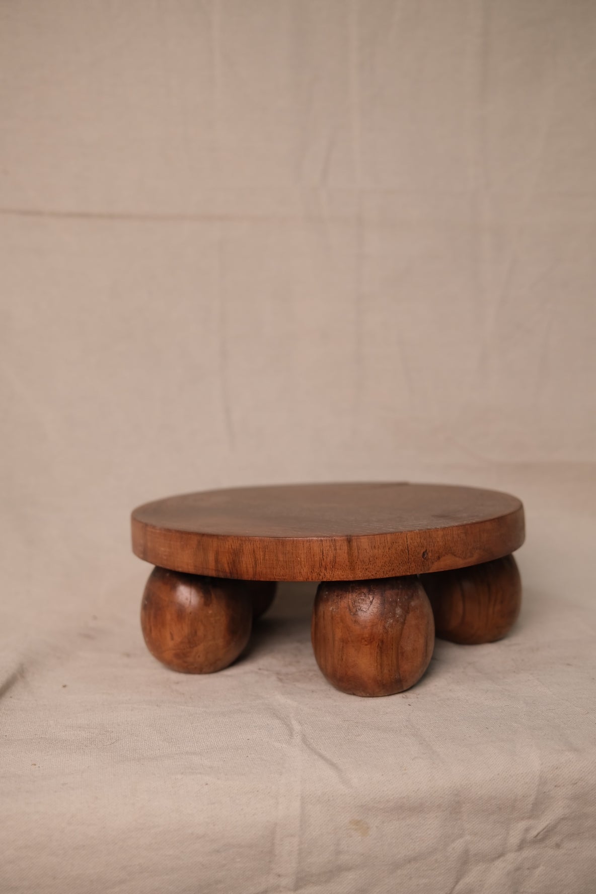 Walnut Timber Riser