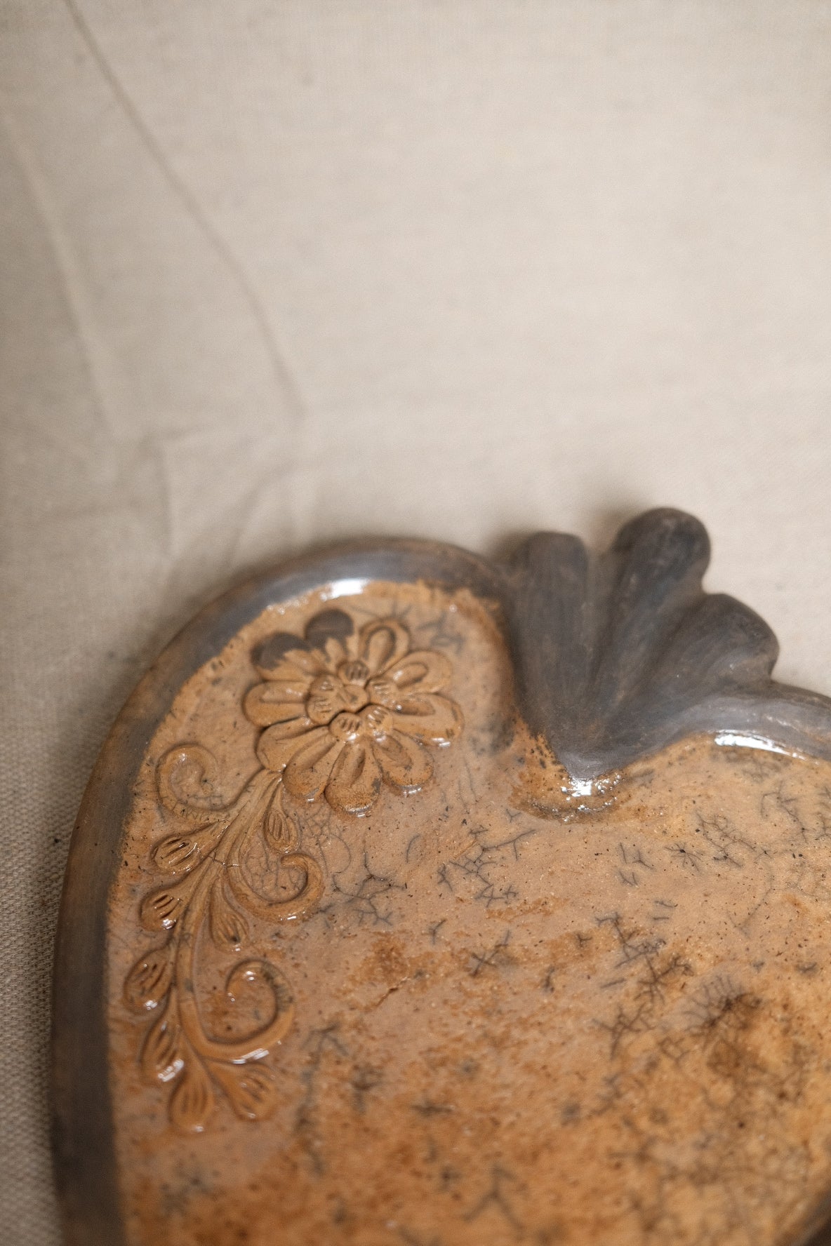 Flor de Corazón Plate