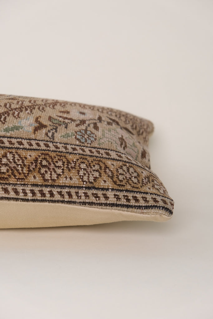 Jovy Turkish Vintage Rug Lumbar No.3