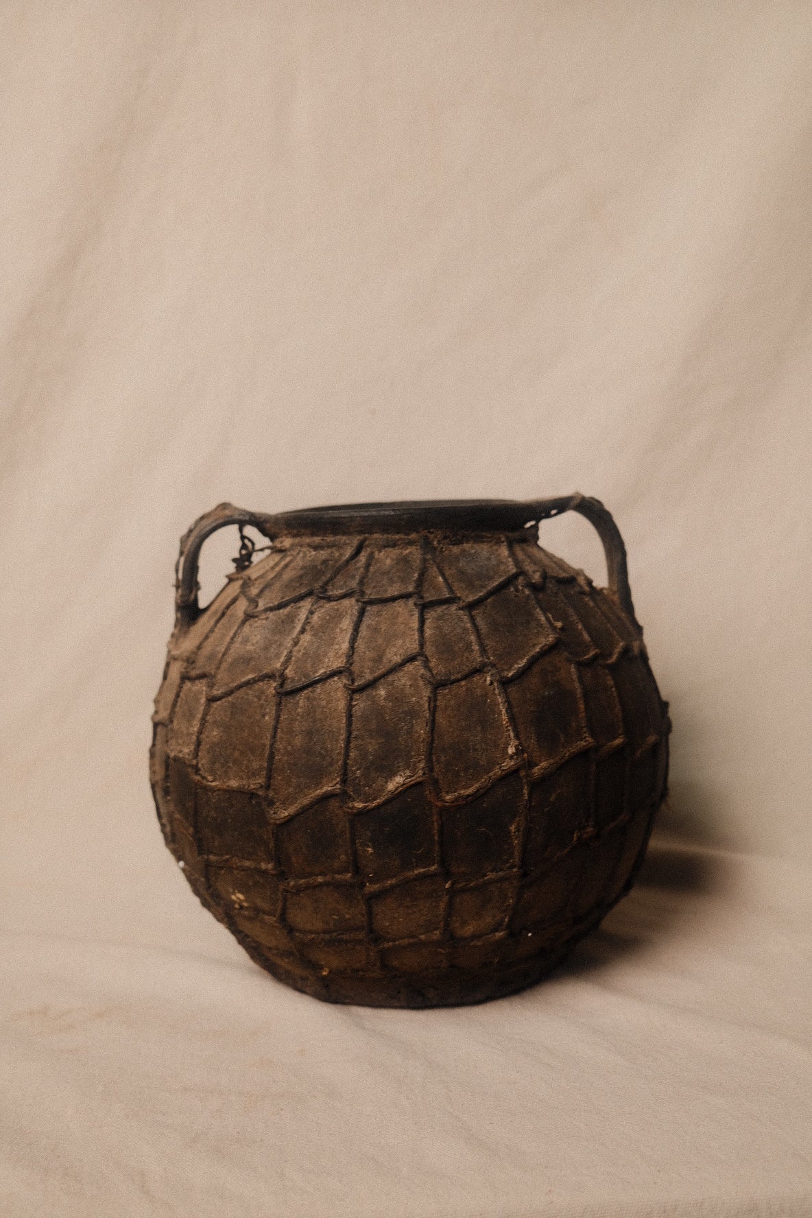 Moldova Black Pot